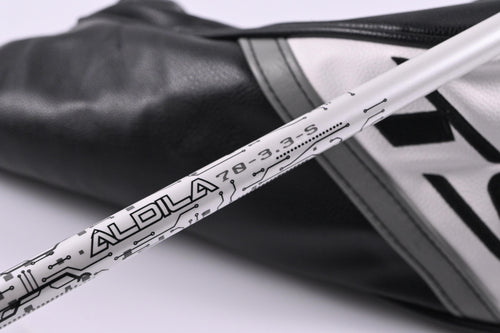 Titleist TSR3 Driver / 8 Degree / Stiff Flex Aldila Rogue White 70 Shaft