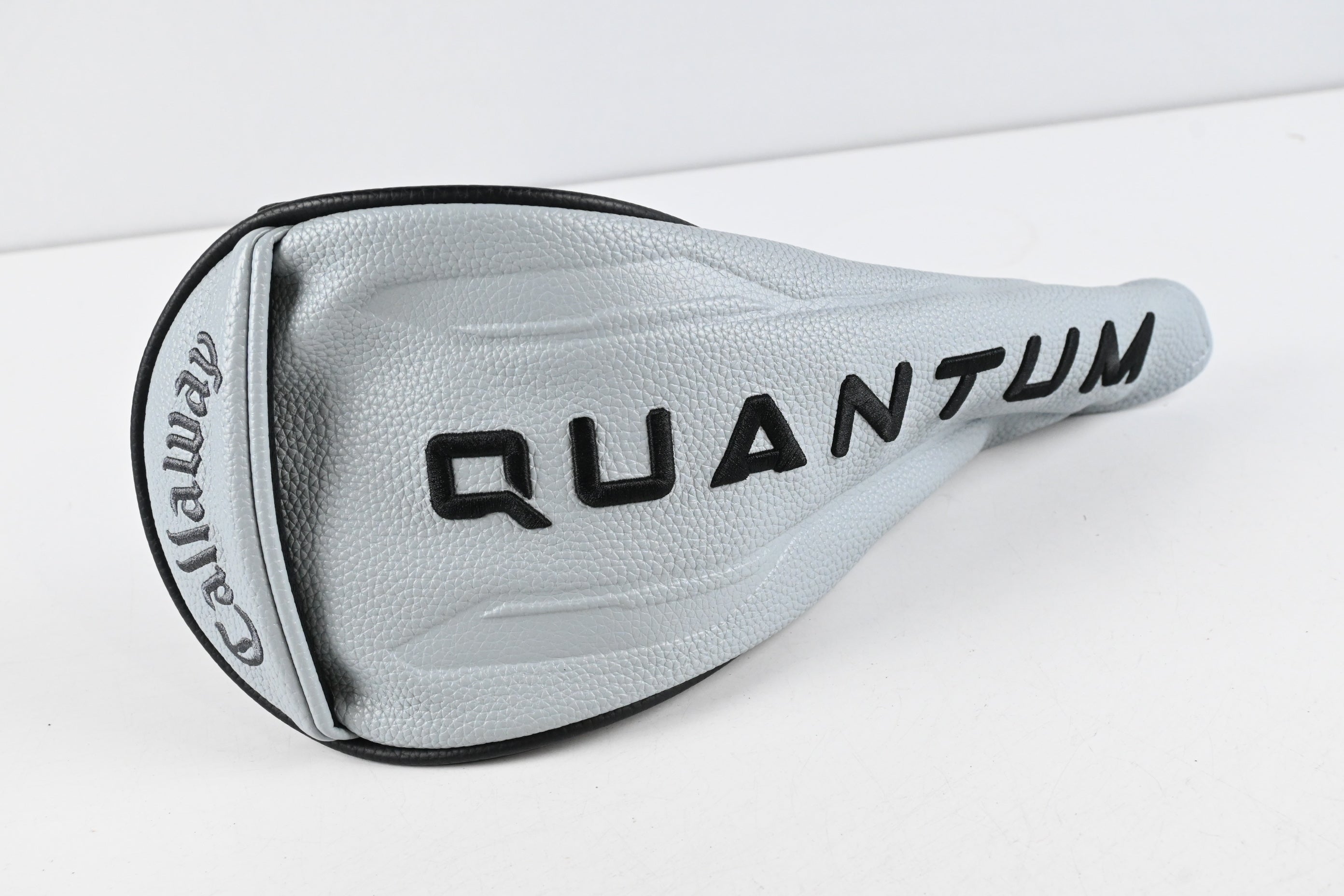 Callaway Quantum Max Driver / 10.5 Degree / Stiff Flex Denali Frost White 50