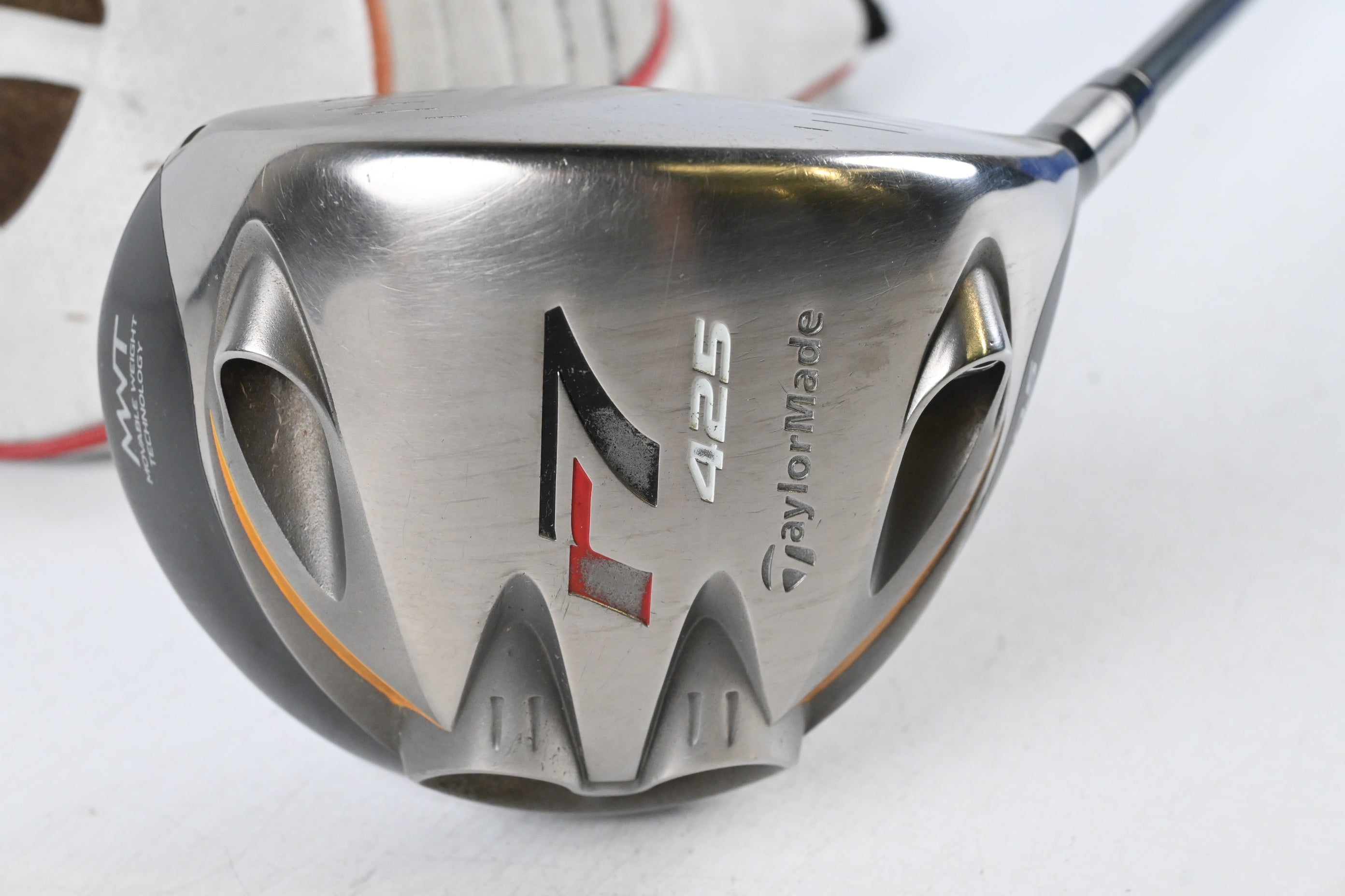 Taylormade R7 425 Driver / 10.5 Degree / Regular Flex REAX 65 Shaft