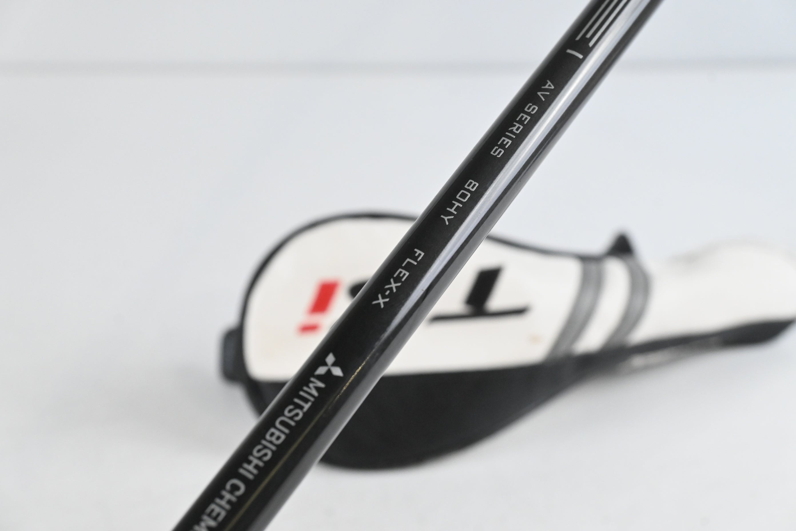 Titleist TSi2 #3 Hybrid / 19 Degree / X-Flex Tensei AV Blue 80 Shaft