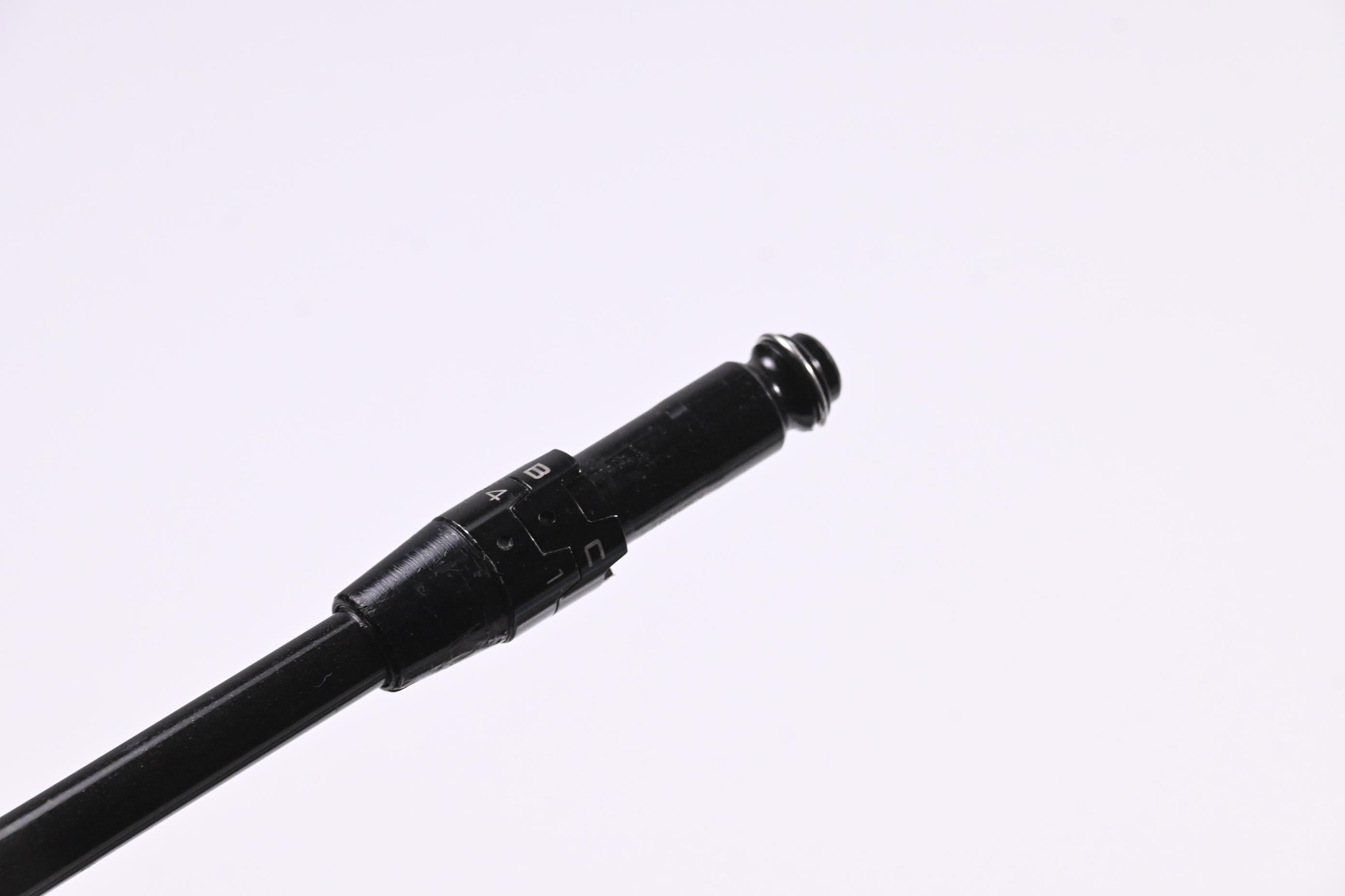 Graphite Design Tour AD DI-5 Black Driver Shaft / Regular Flex / Titleist