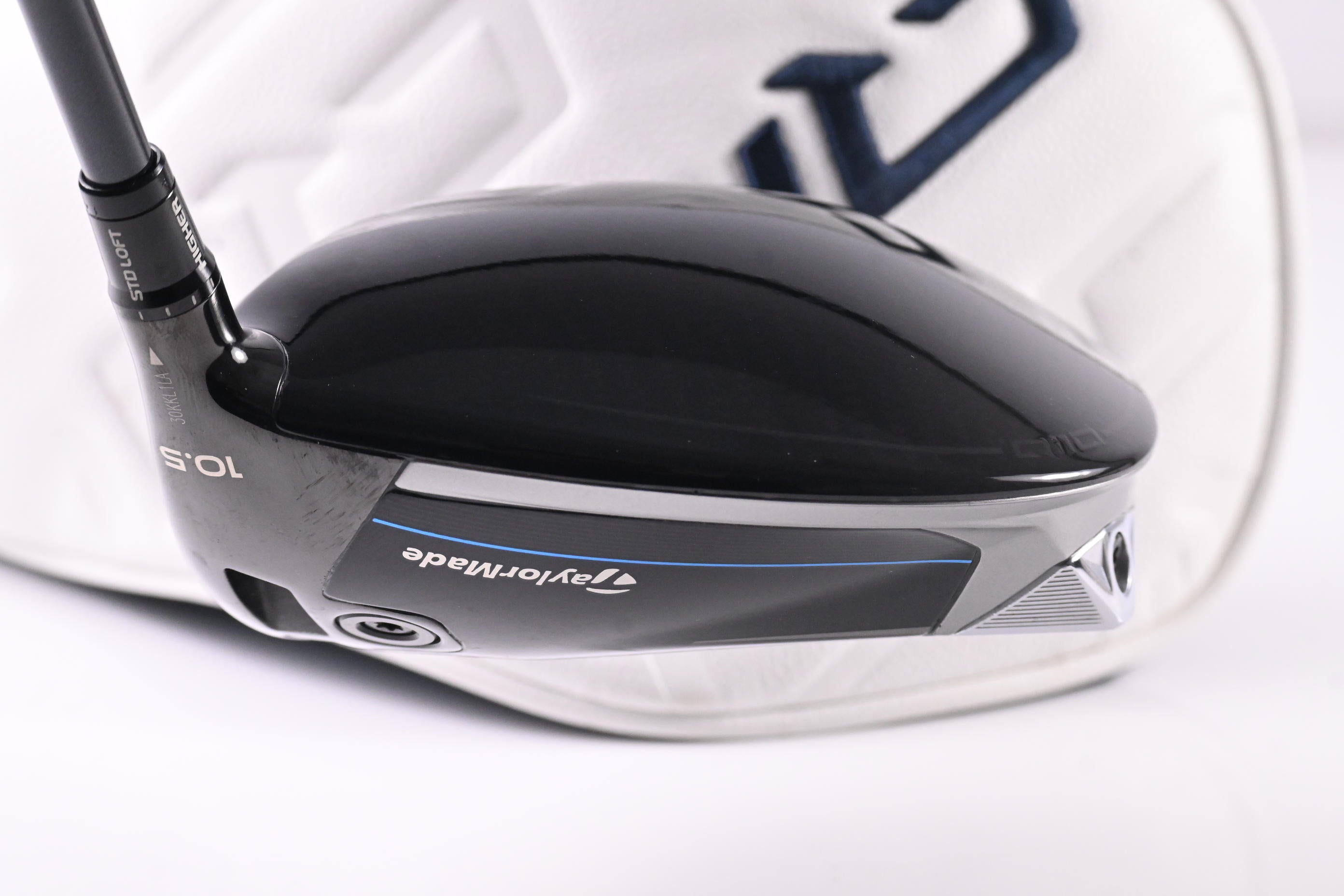 Taylormade Qi10 Driver / 10.5 Degree / Regular Flex Diamana T+ 60 Shaft