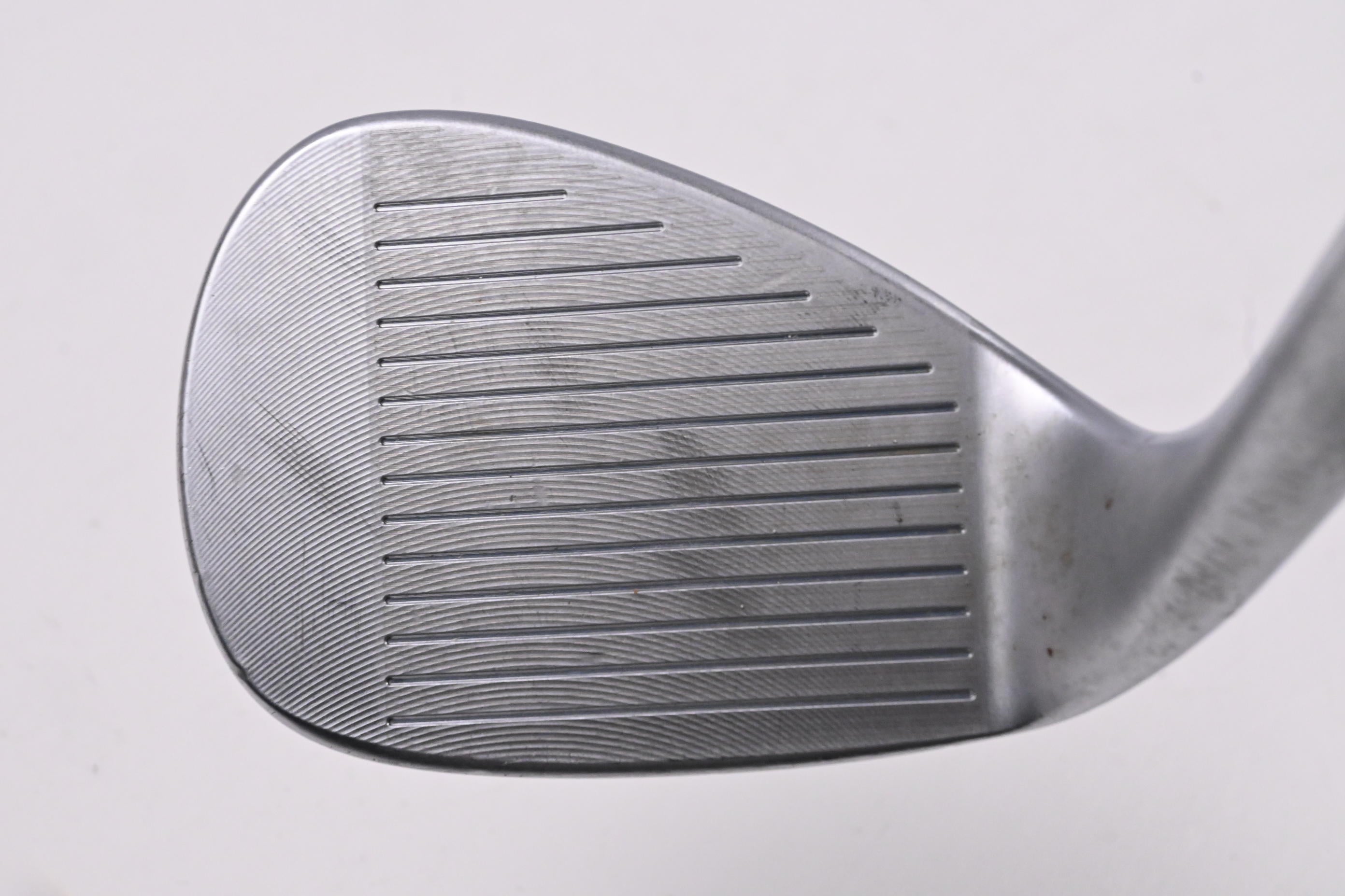 Cleveland 588 RTX Sand Wedge / 56 Degree / Wedge Flex Dynamic Gold Shaft