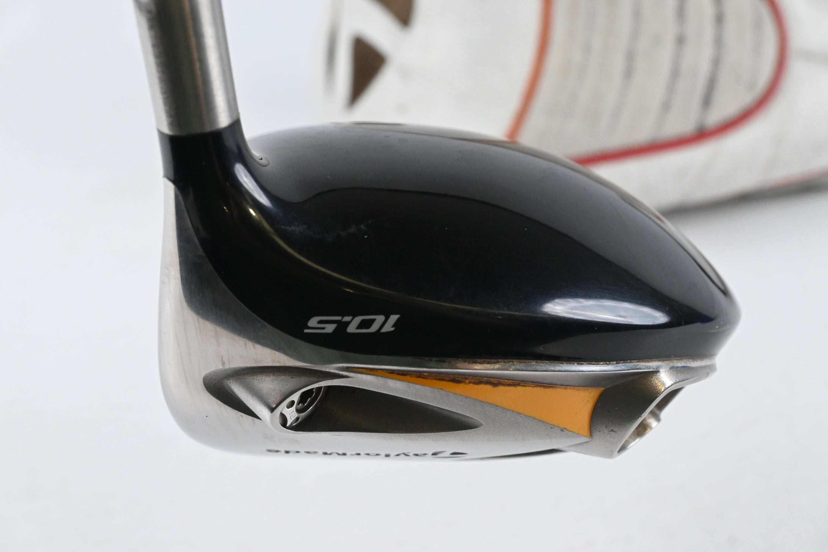 Taylormade R7 425 Driver / 10.5 Degree / Regular Flex REAX 65 Shaft