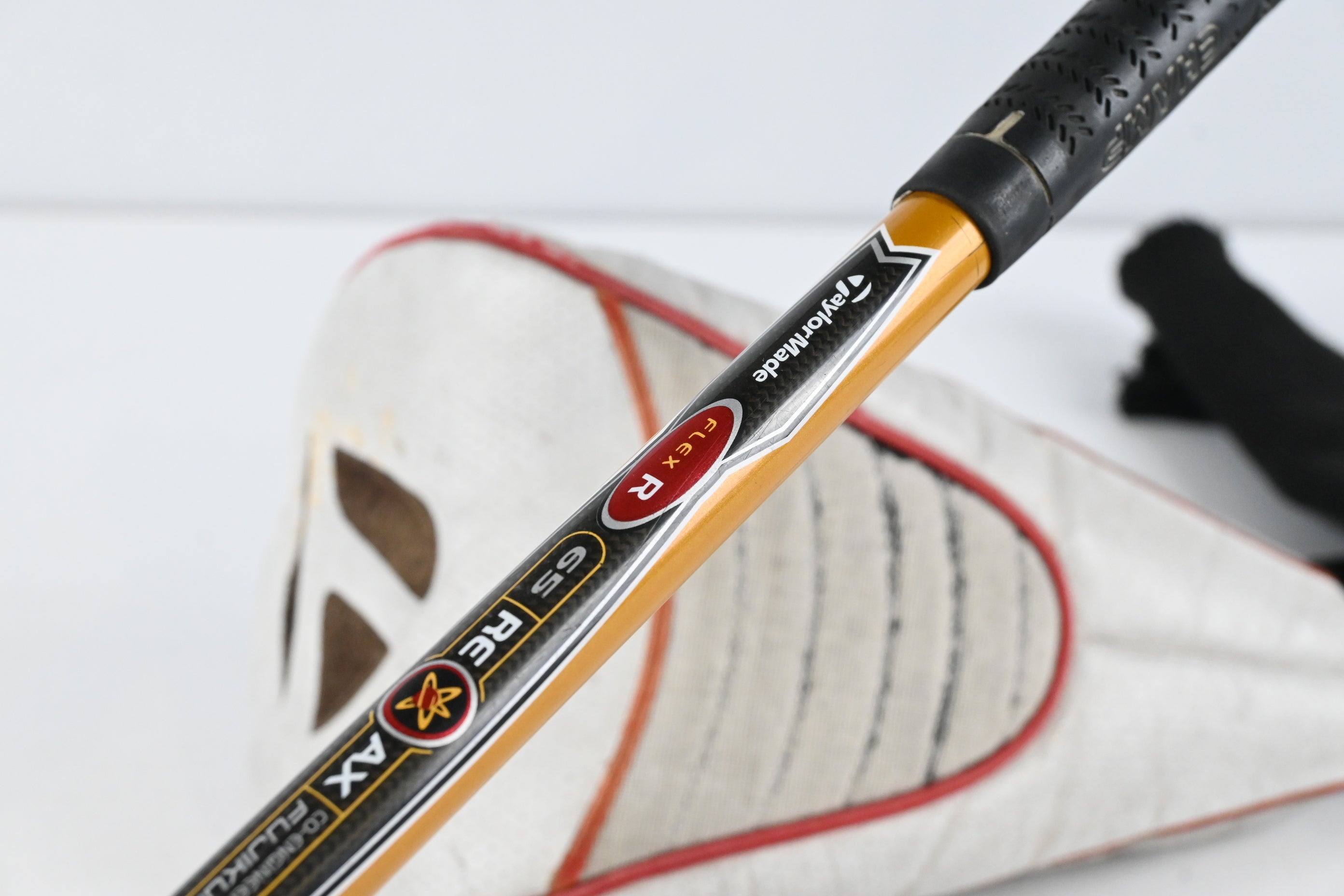 Taylormade R7 425 Driver / 10.5 Degree / Regular Flex REAX 65 Shaft