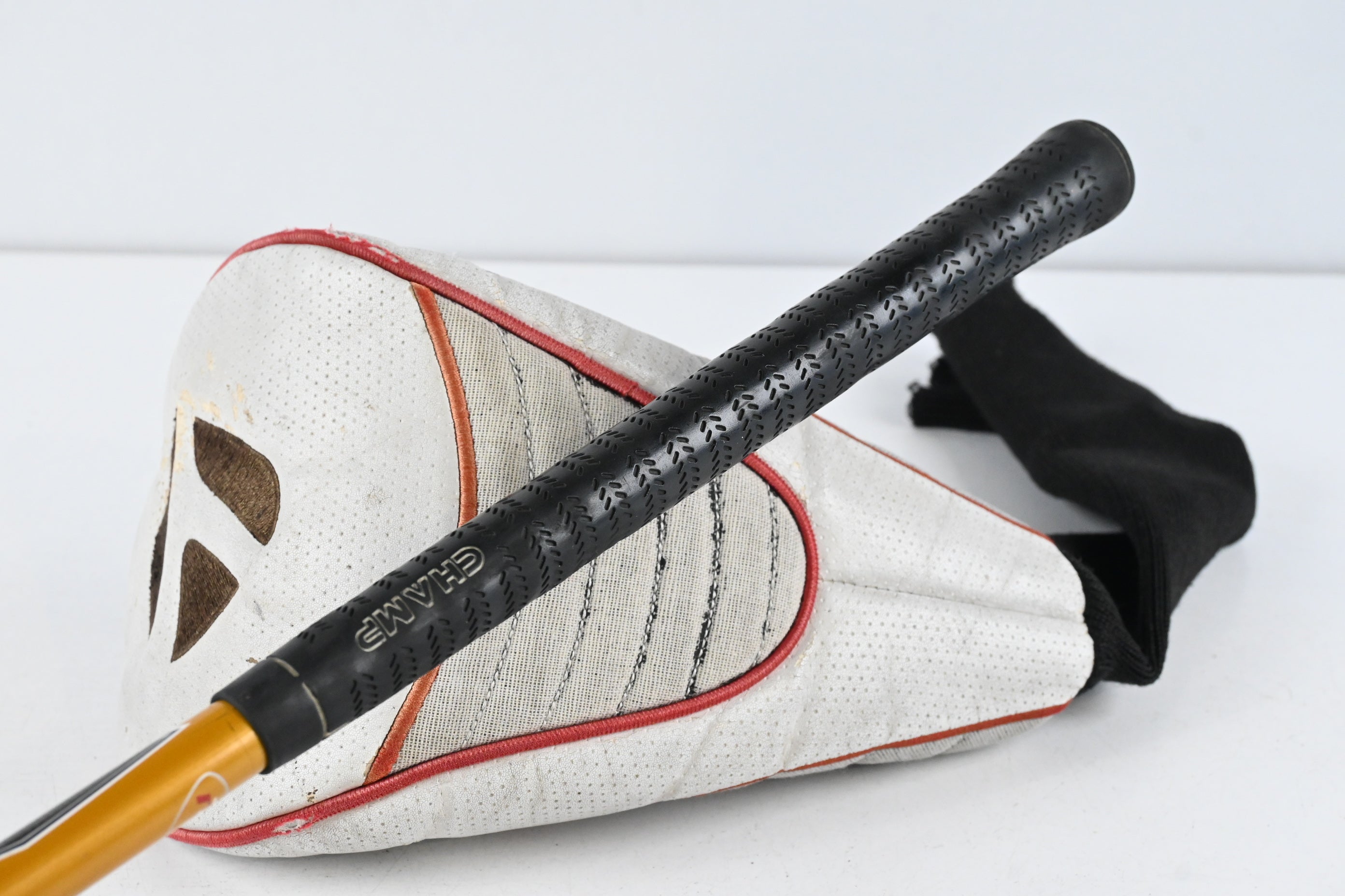 Taylormade R7 425 Driver / 10.5 Degree / Regular Flex REAX 65 Shaft