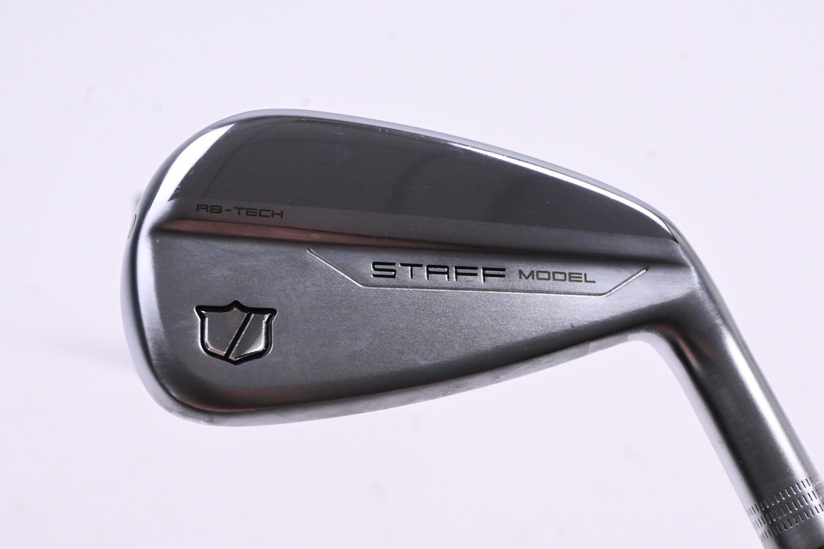 Wilson Model RB #2 Iron / 18 Degree / Stiff Flex Dynamic Gold 105 S300 Shaft