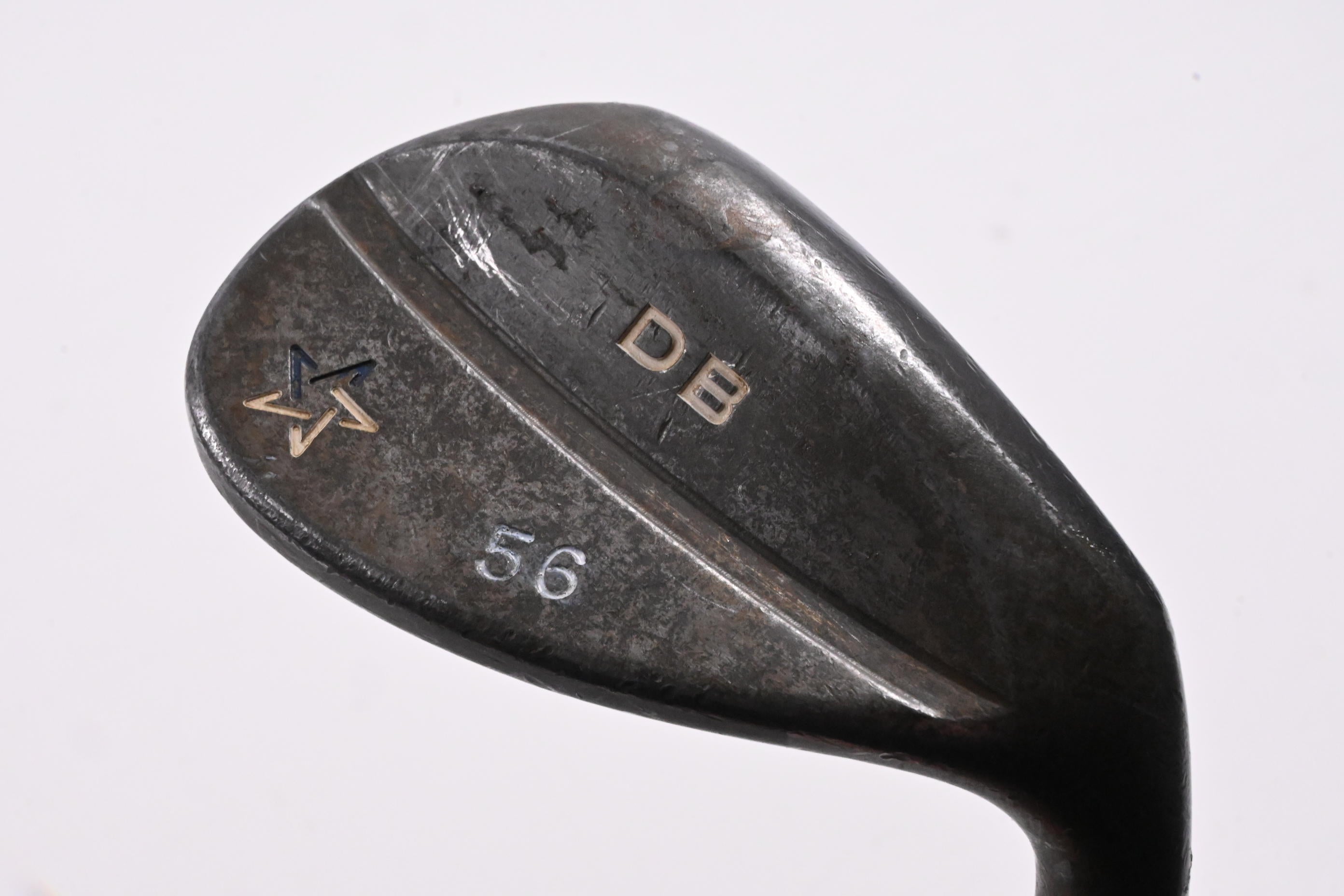 Artisan Sand Wedge / 56 Degree / Stiff Flex Dynamic Gold S300 Shaft