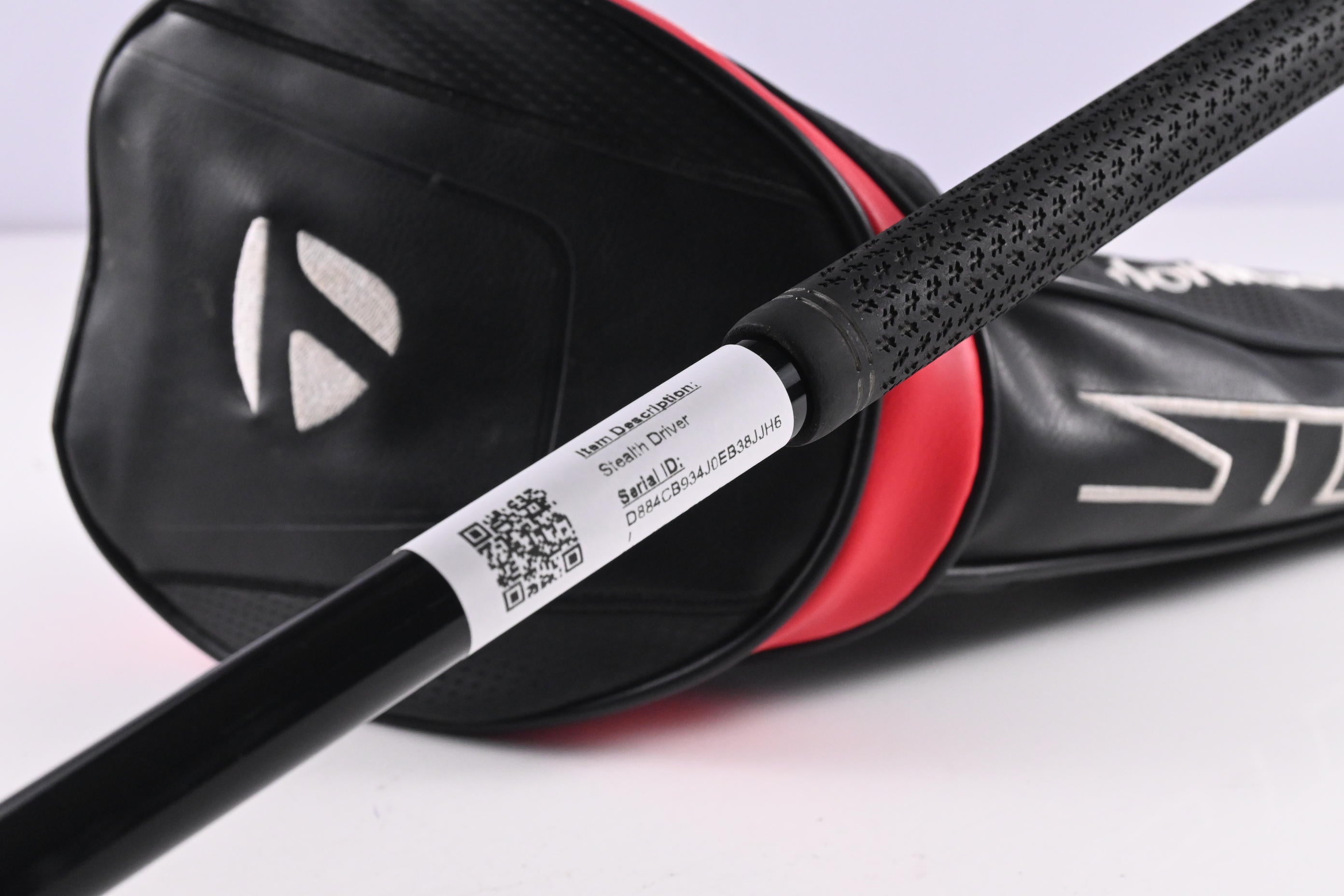 Left Hand Taylormade Stealth Driver / 10.5 Degree / Regular Flex Fujikura Ventus