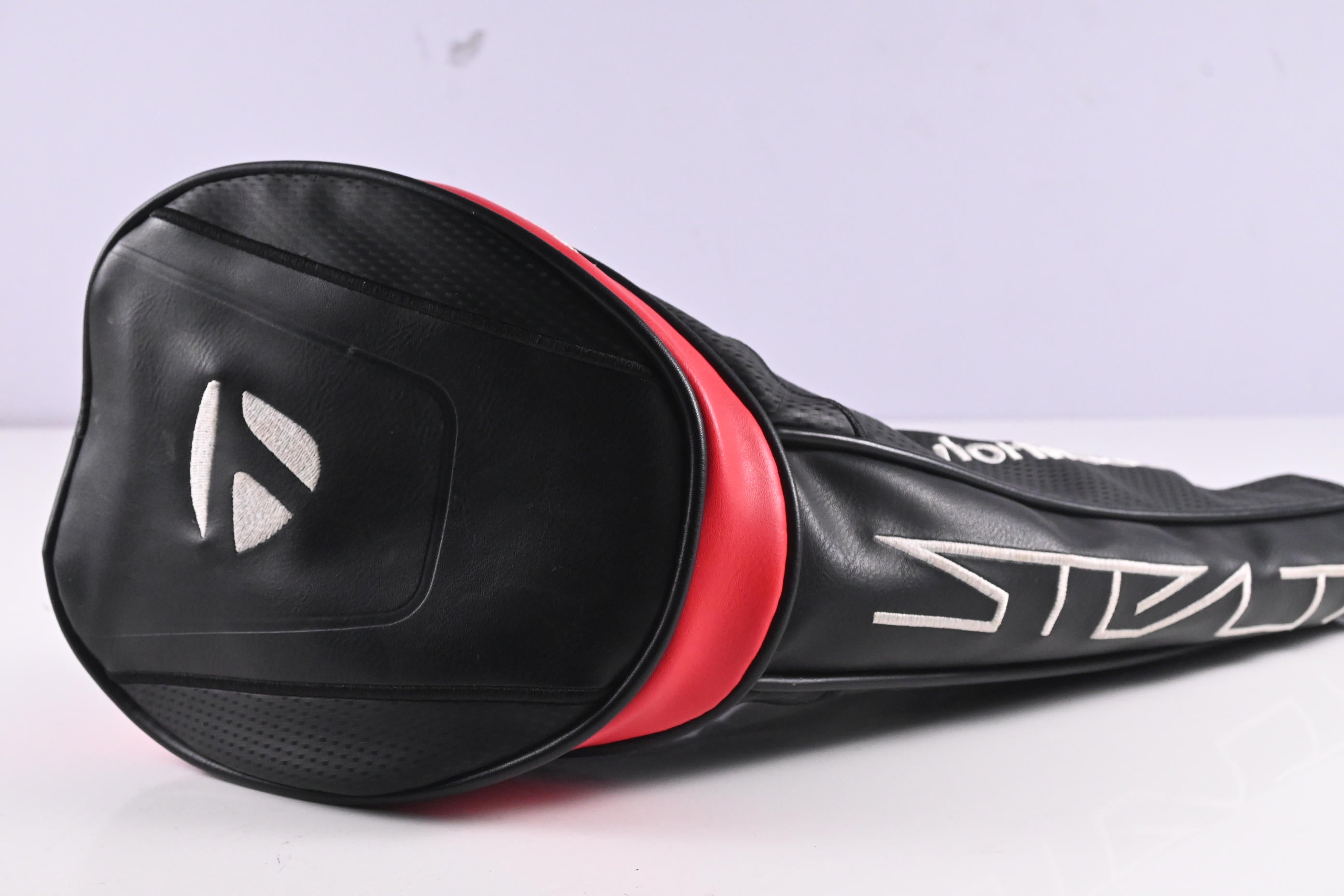 Left Hand Taylormade Stealth Driver / 10.5 Degree / Regular Flex Fujikura Ventus