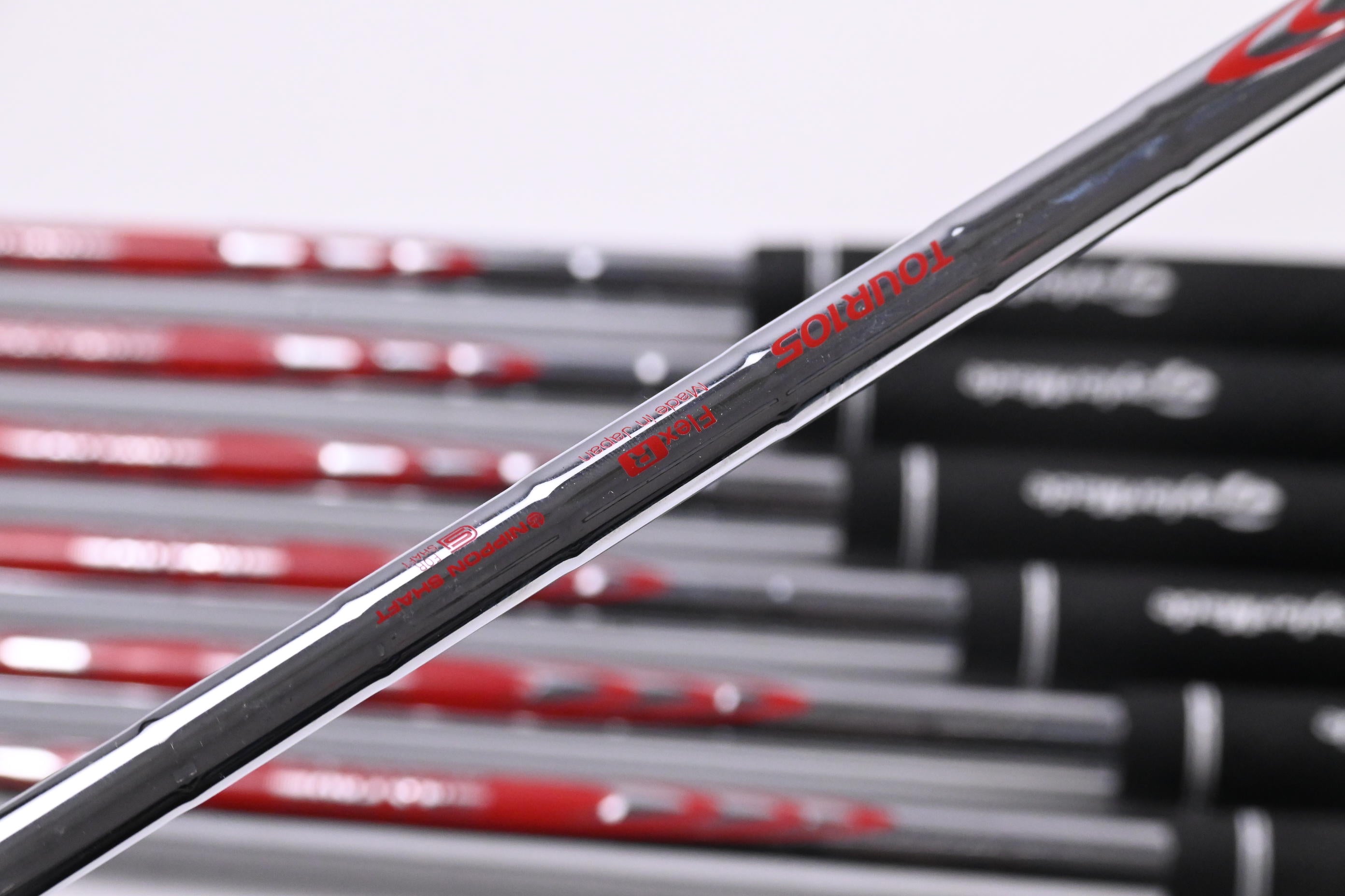Taylormade P790 2025 Irons / 4-PW / Regular Flex N.S.Pro Modus³ Tour 105