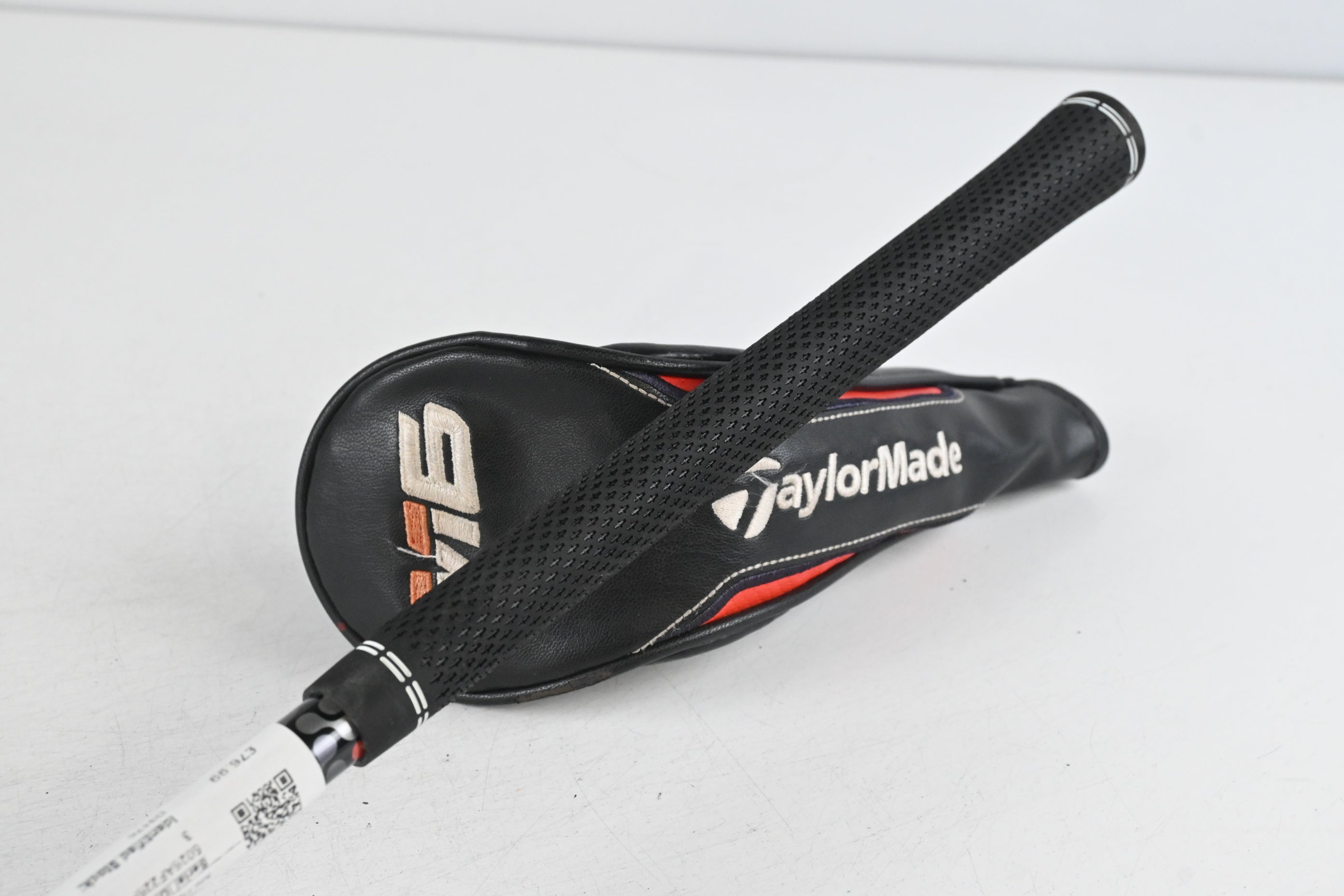 Taylormade M6 #3 Hybrid / 19 Degree / Regular Flex Fujikura Atmos Orange 6