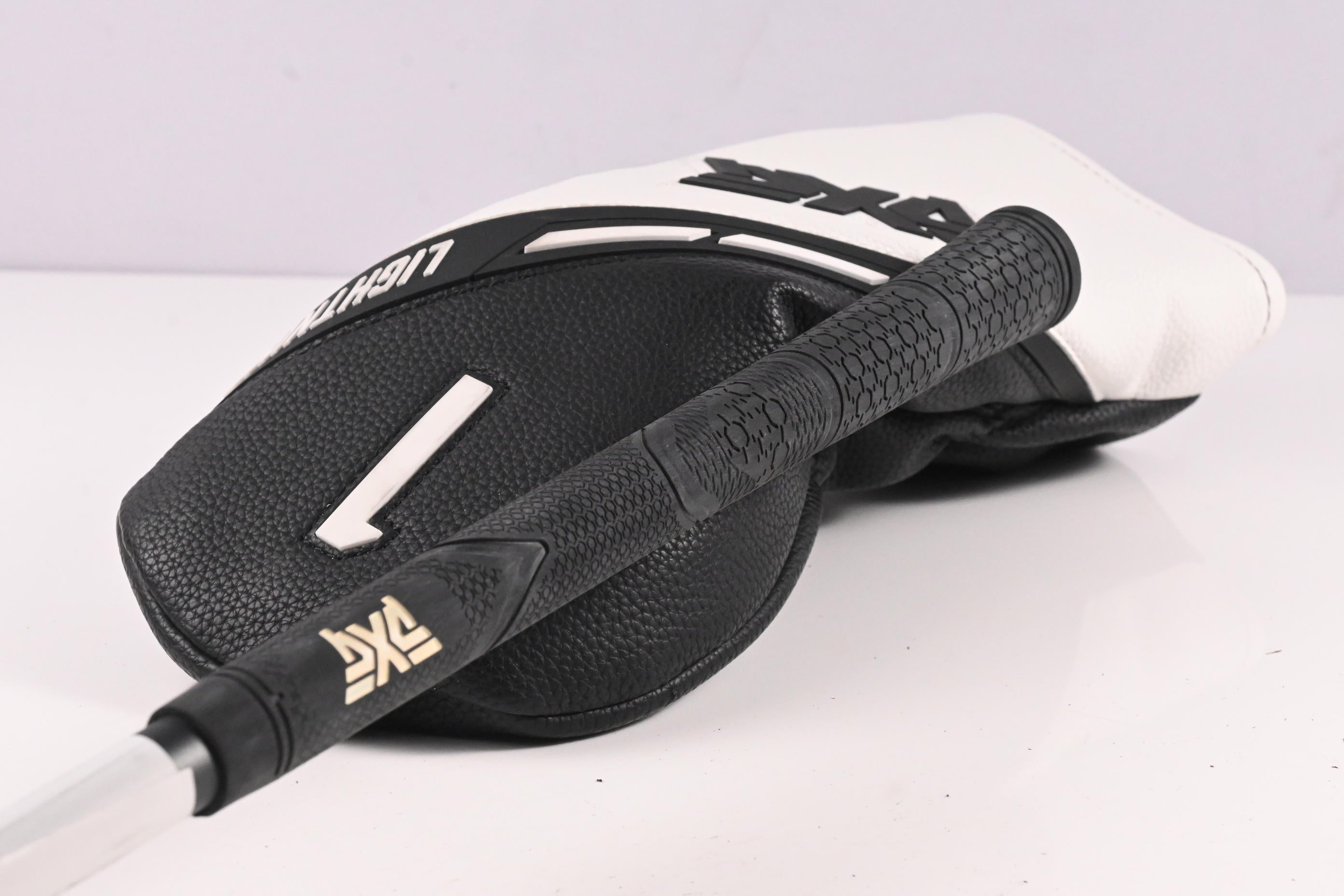 PXG Lightning Tour Driver / 9 Degree / Stiff Flex HZRDUS Smoke Yellow 70 Shaft