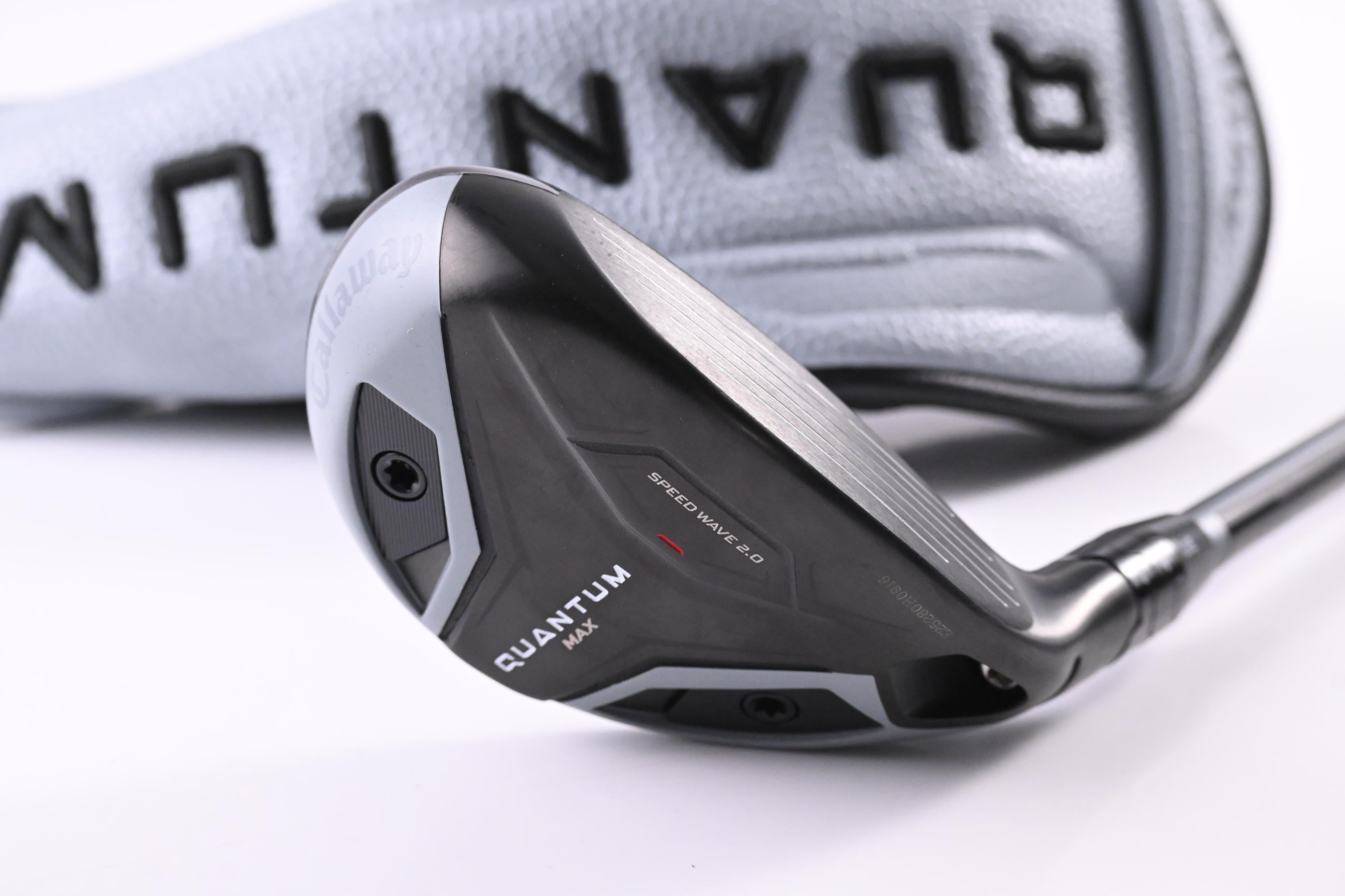 Callaway Quantum Max #4 Hybrid / 21 Degree / Stiff Flex Denali Frost Silver 70