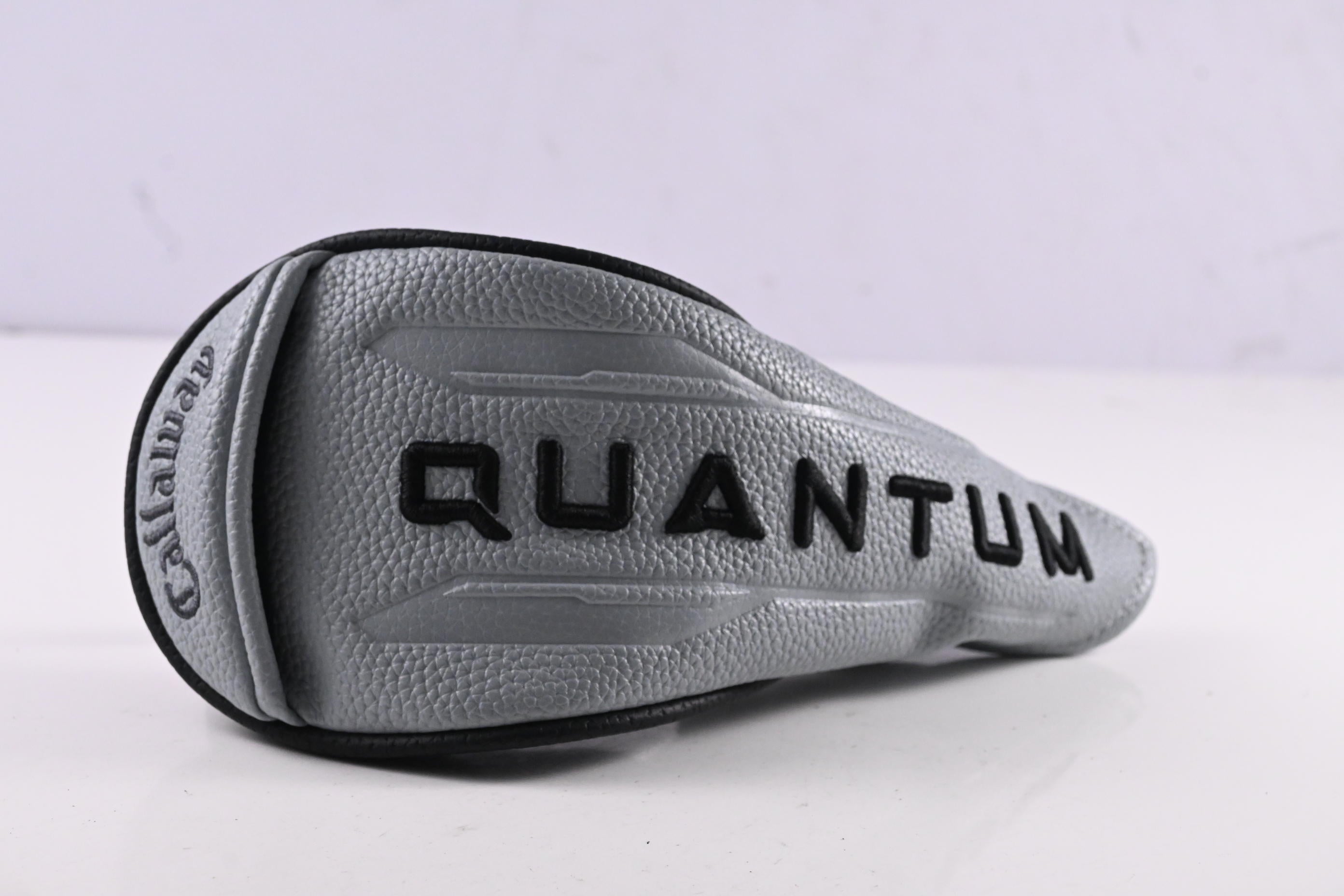 Callaway Quantum Max OS #3 Hybrid / 18 Degree / Stiff Flex Denali Frost Silver 70