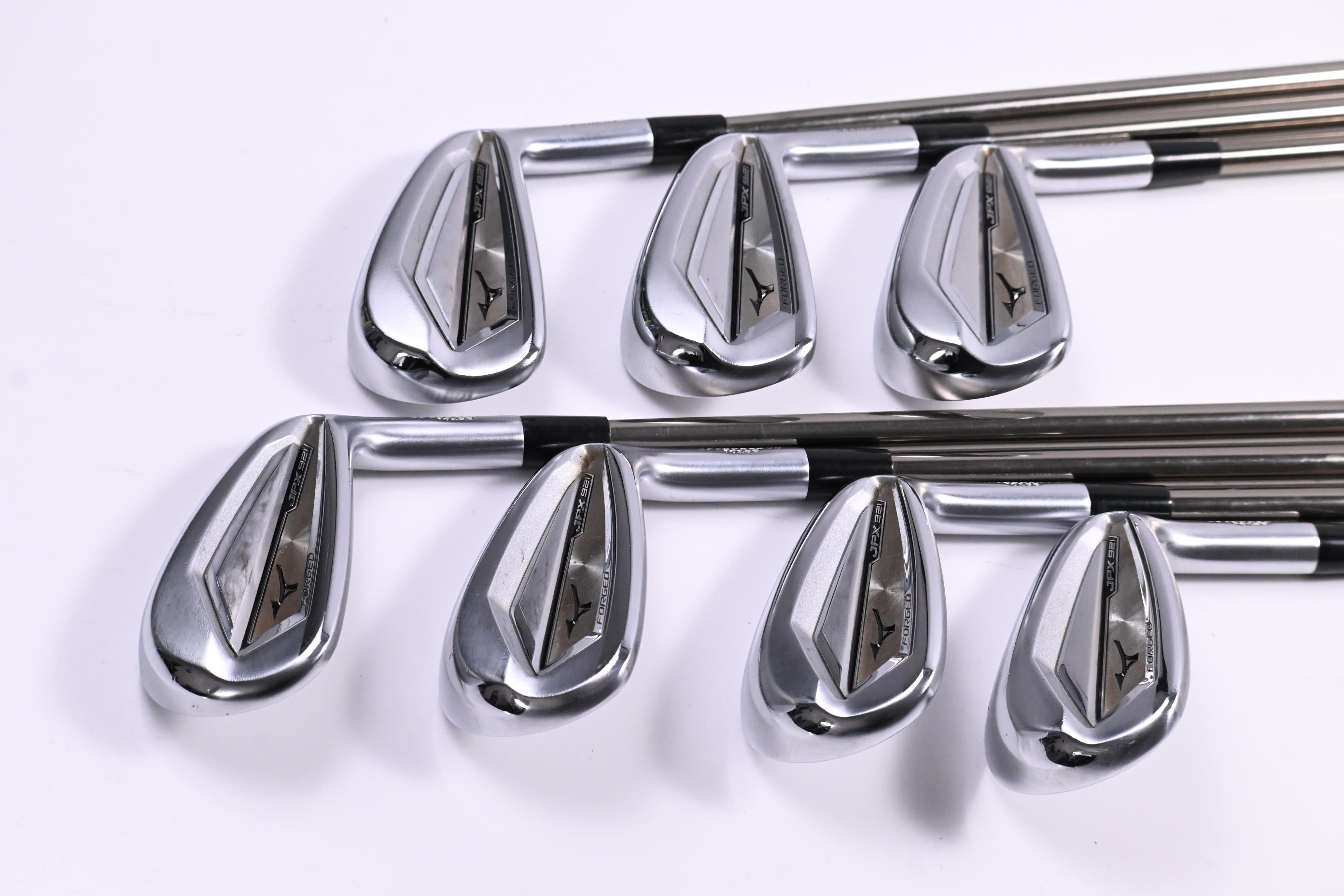 Mizuno JPX 921 Forged Irons / 5-PW+GW / Regular Flex UST Mamiya Recoil 95 Shafts