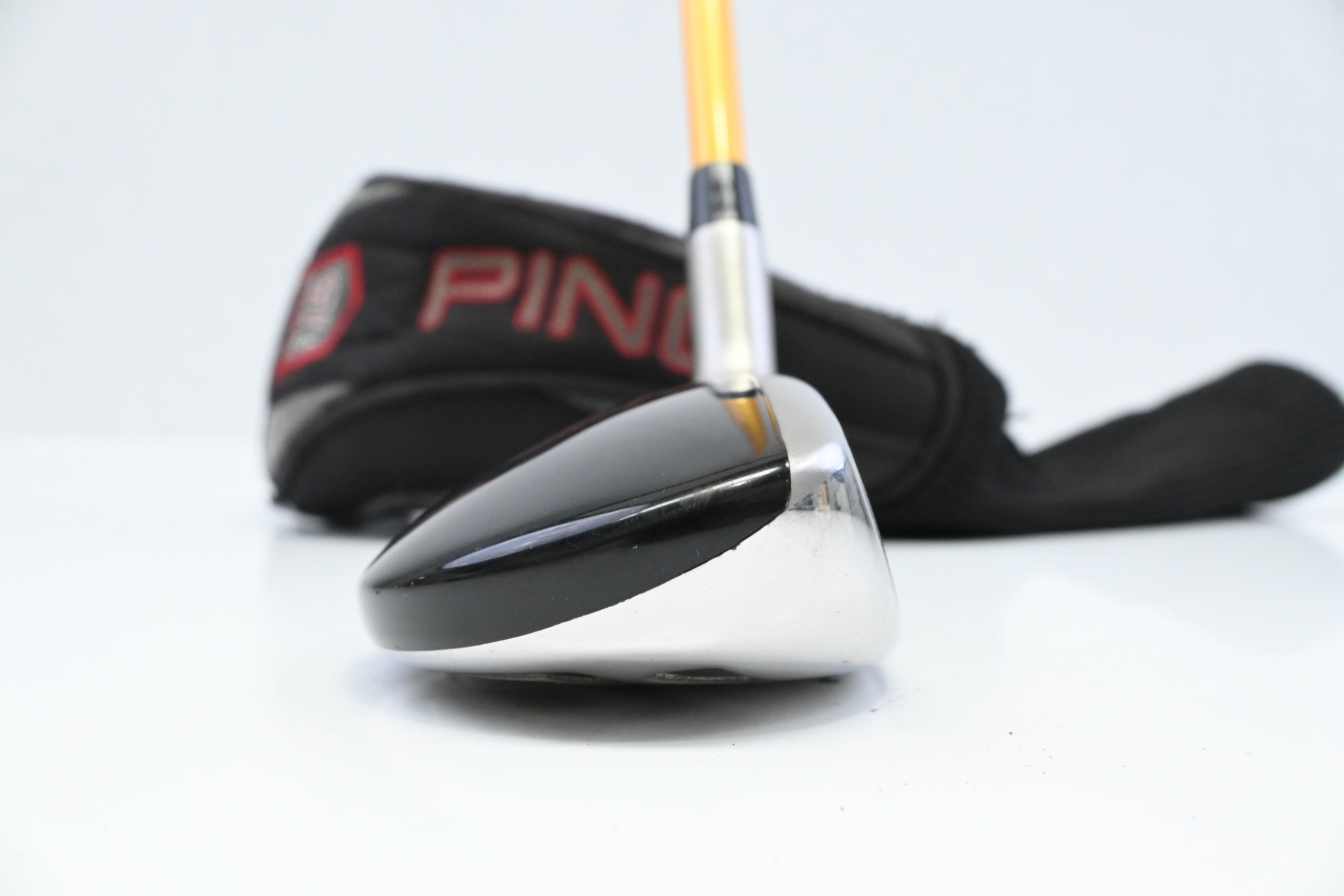 Ping i15 #2 Hybrid / 17 Degree / Regular Flex UST Proforce AxivCore 85 Shaft