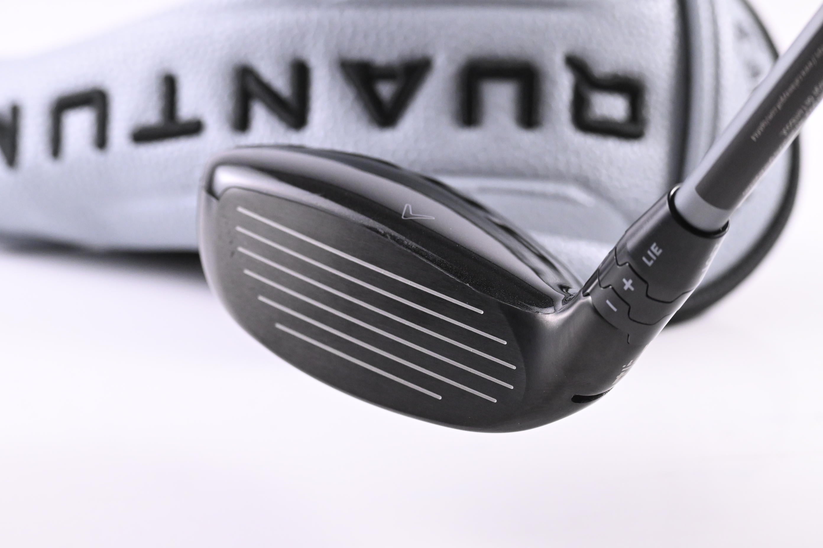 Callaway Quantum Max #4 Hybrid / 21 Degree / Stiff Flex Denali Frost Silver 70