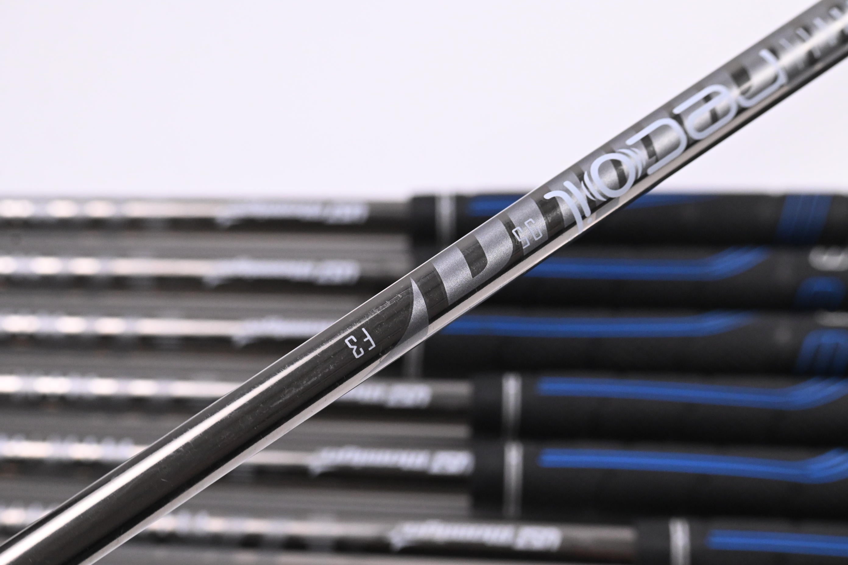 Mizuno JPX 921 Forged Irons / 5-PW+GW / Regular Flex UST Mamiya Recoil 95 Shafts