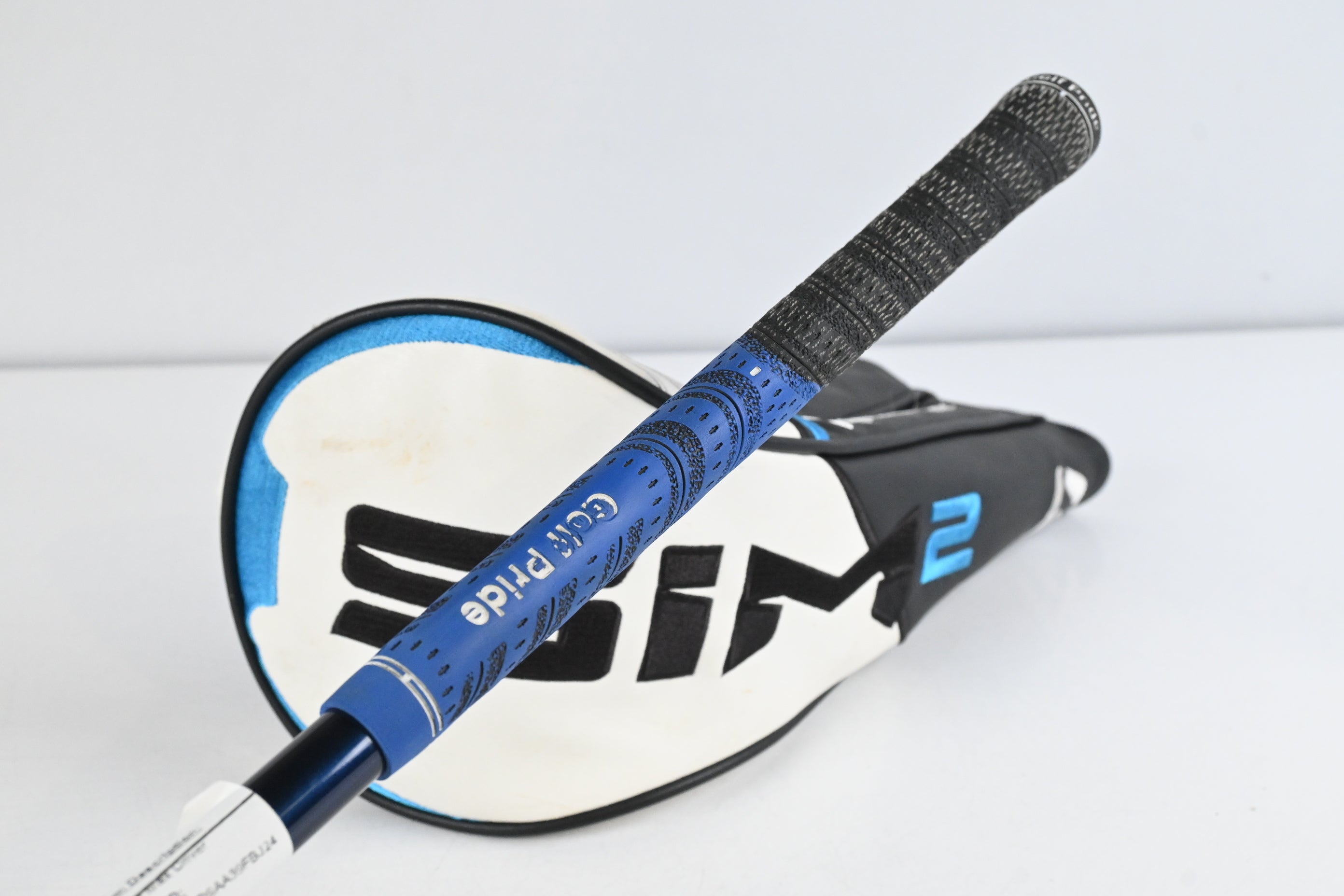 Taylormade SIM2 Max Driver / 10.5 Degree / Regular Flex Ventus Blue 5 Shaft