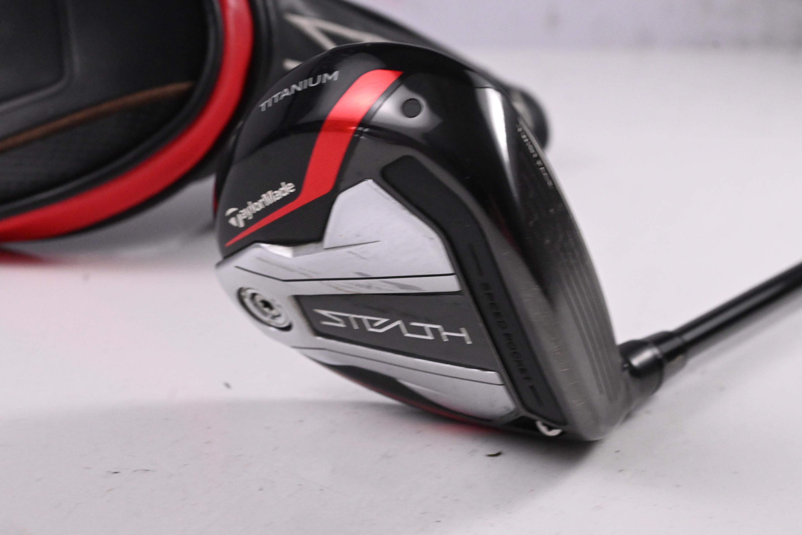 Taylormade Stealth Plus #5 Wood / 18 Degree / Stiff Flex Kai'li White 70 Shaft
