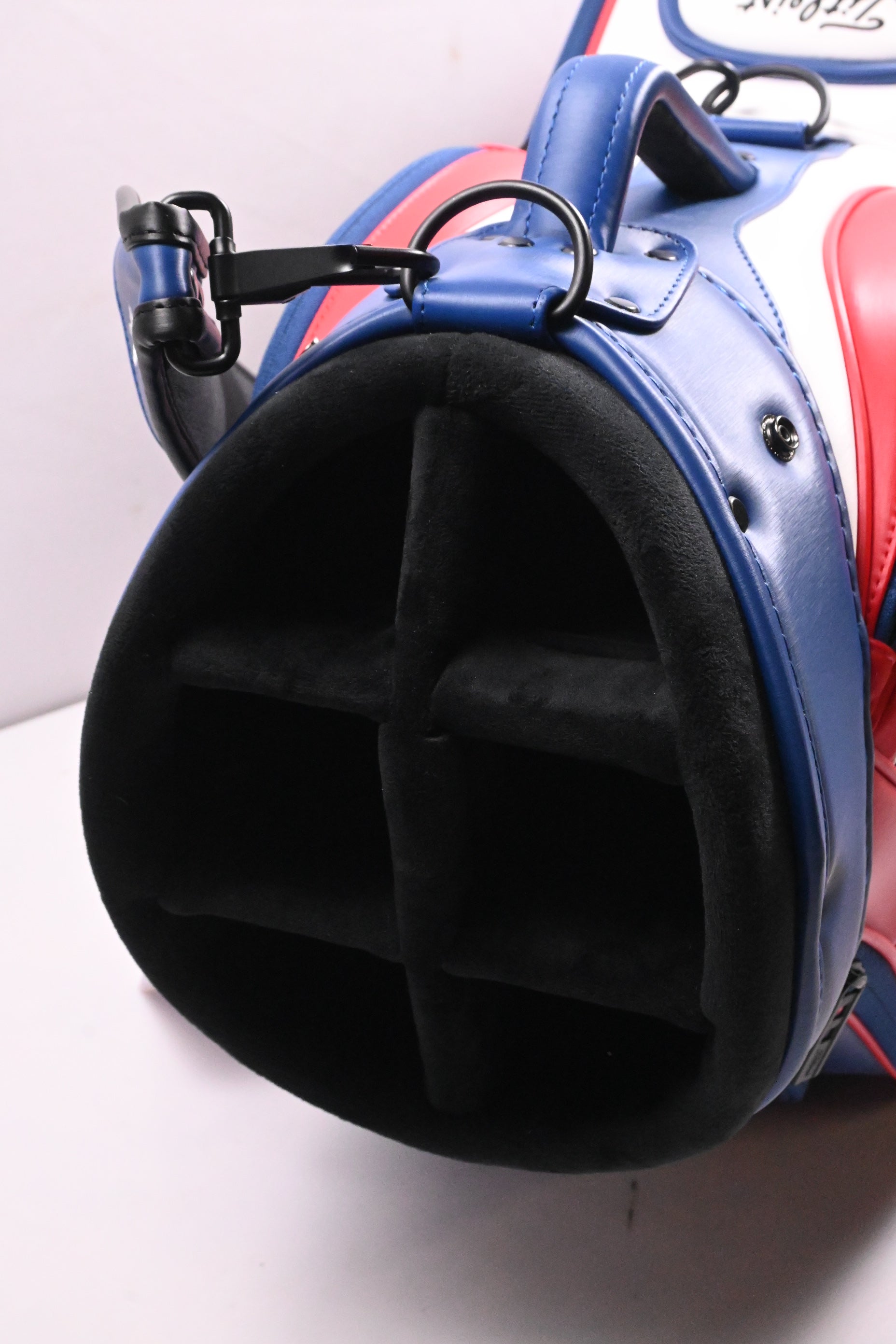 Titleist Tour Bag / 6-Way Divider / White, Red, Blue