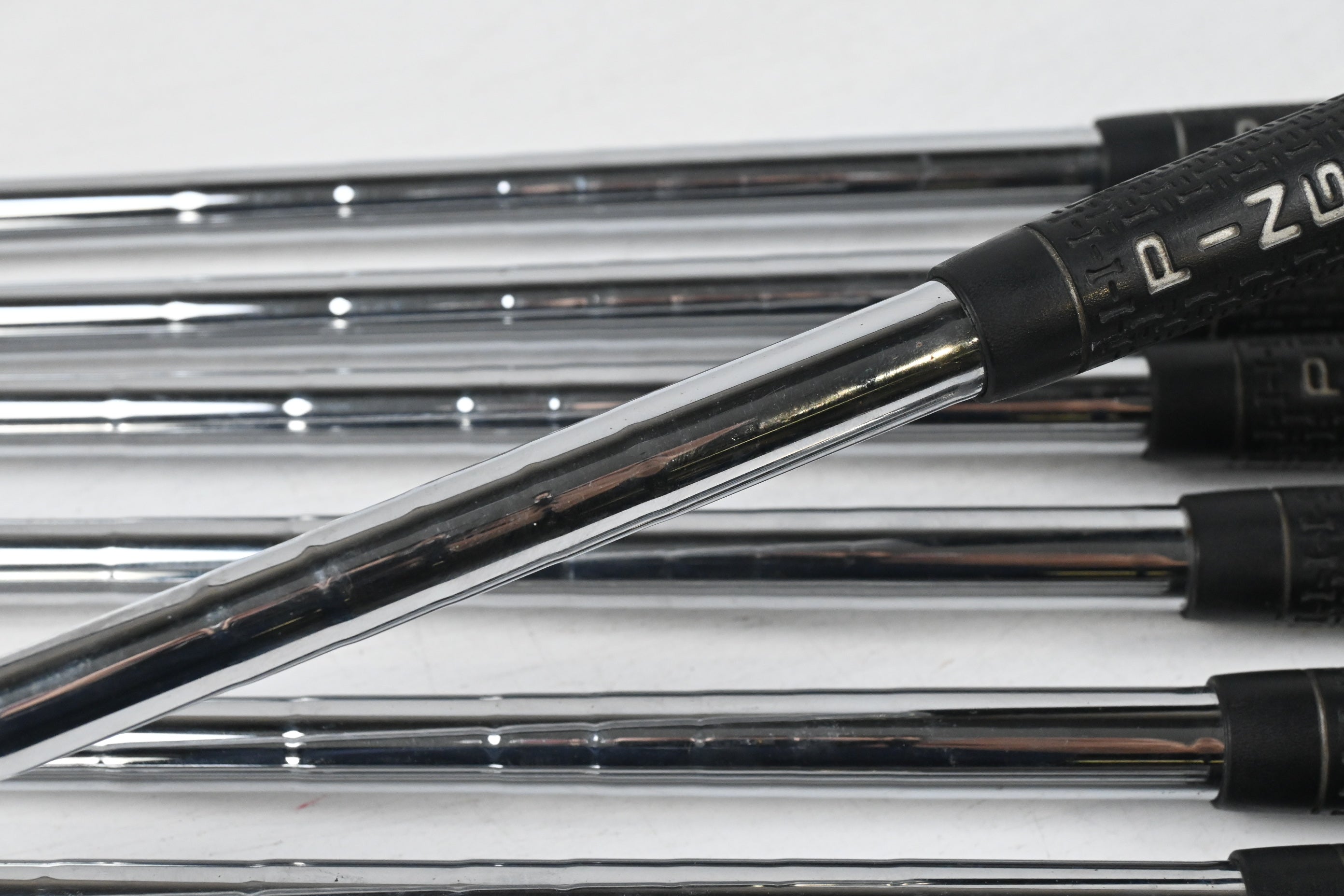 Ping G15 Irons / 4-PW / Green Dot / Regular Flex Ping AWT Shafts