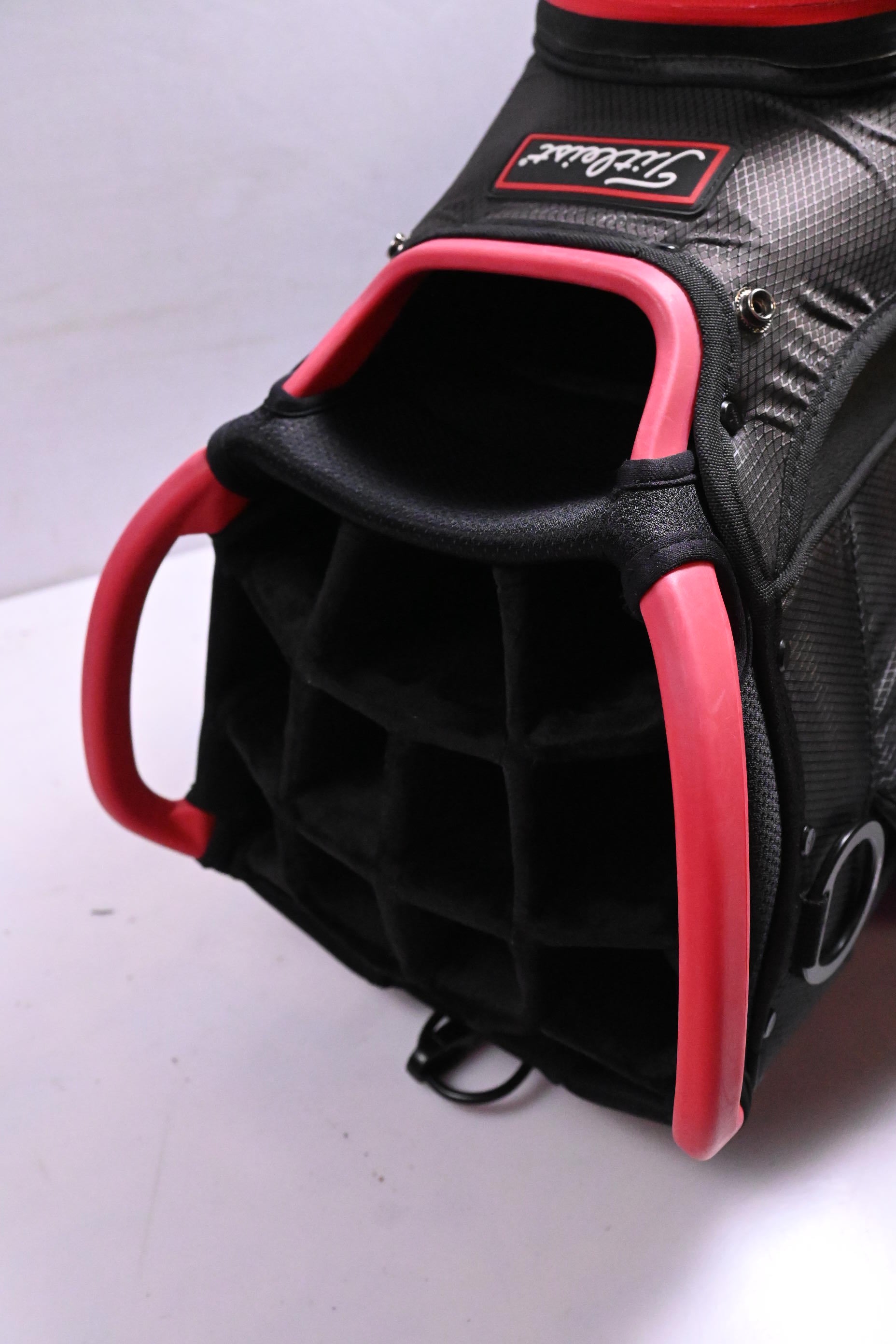 Titleist StaDry Cart 15 Cart Bag / 15-Way Divider / Black, Red