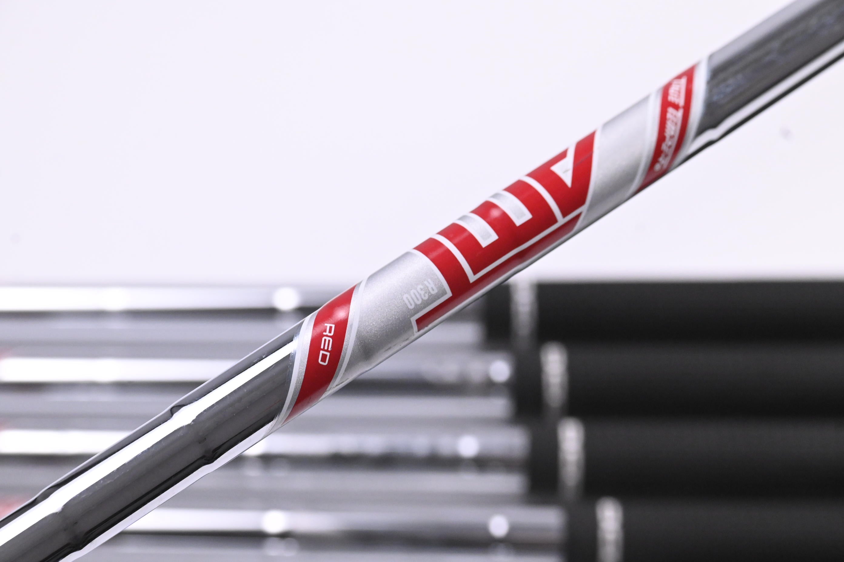 Titleist T350 Irons / 5-PW+48 / Regular Flex True Temper AMT Red R300 Shafts