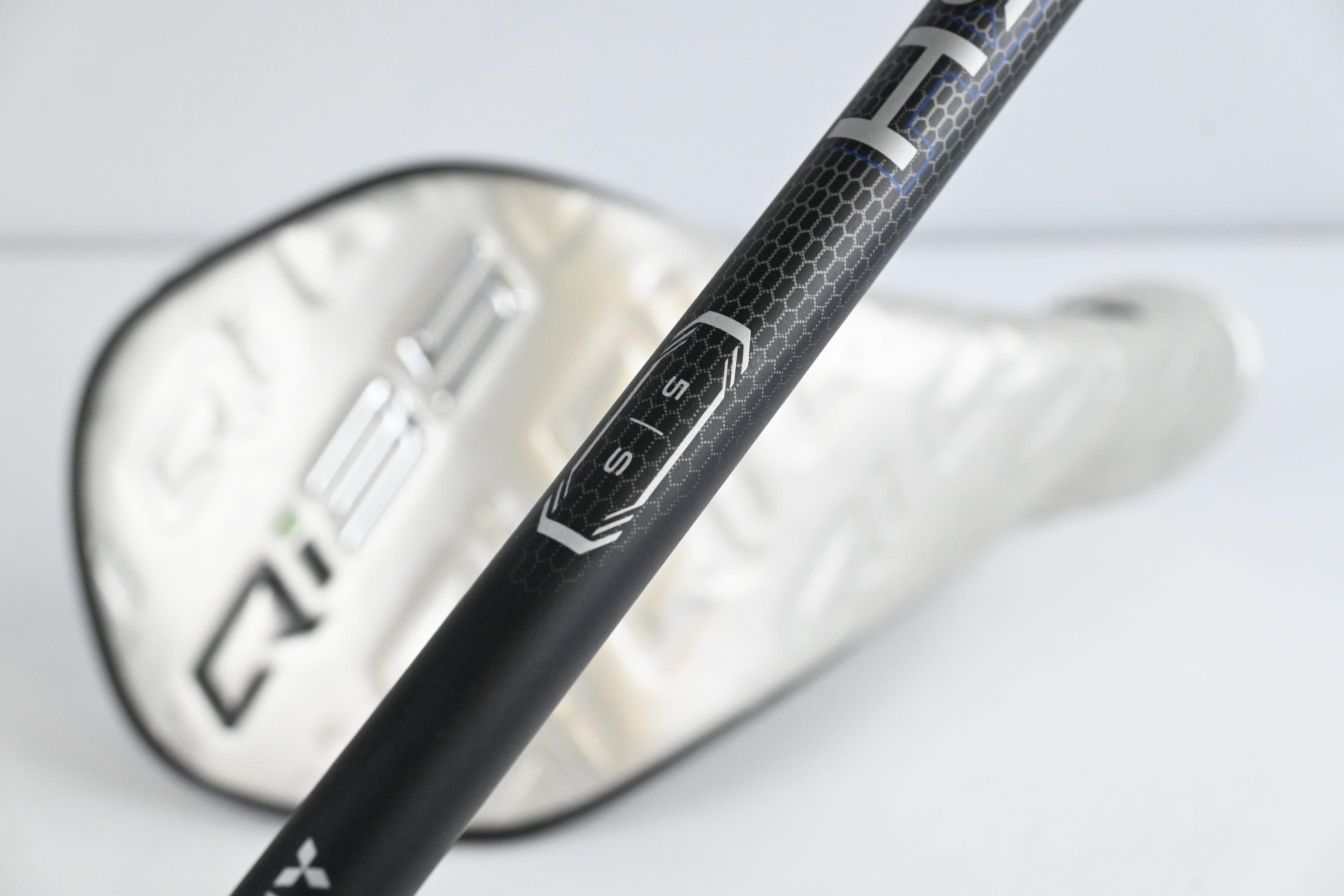 Taylormade Qi35 LS Driver / 9 Degree / Stiff Flex Vanquish 5 Shaft