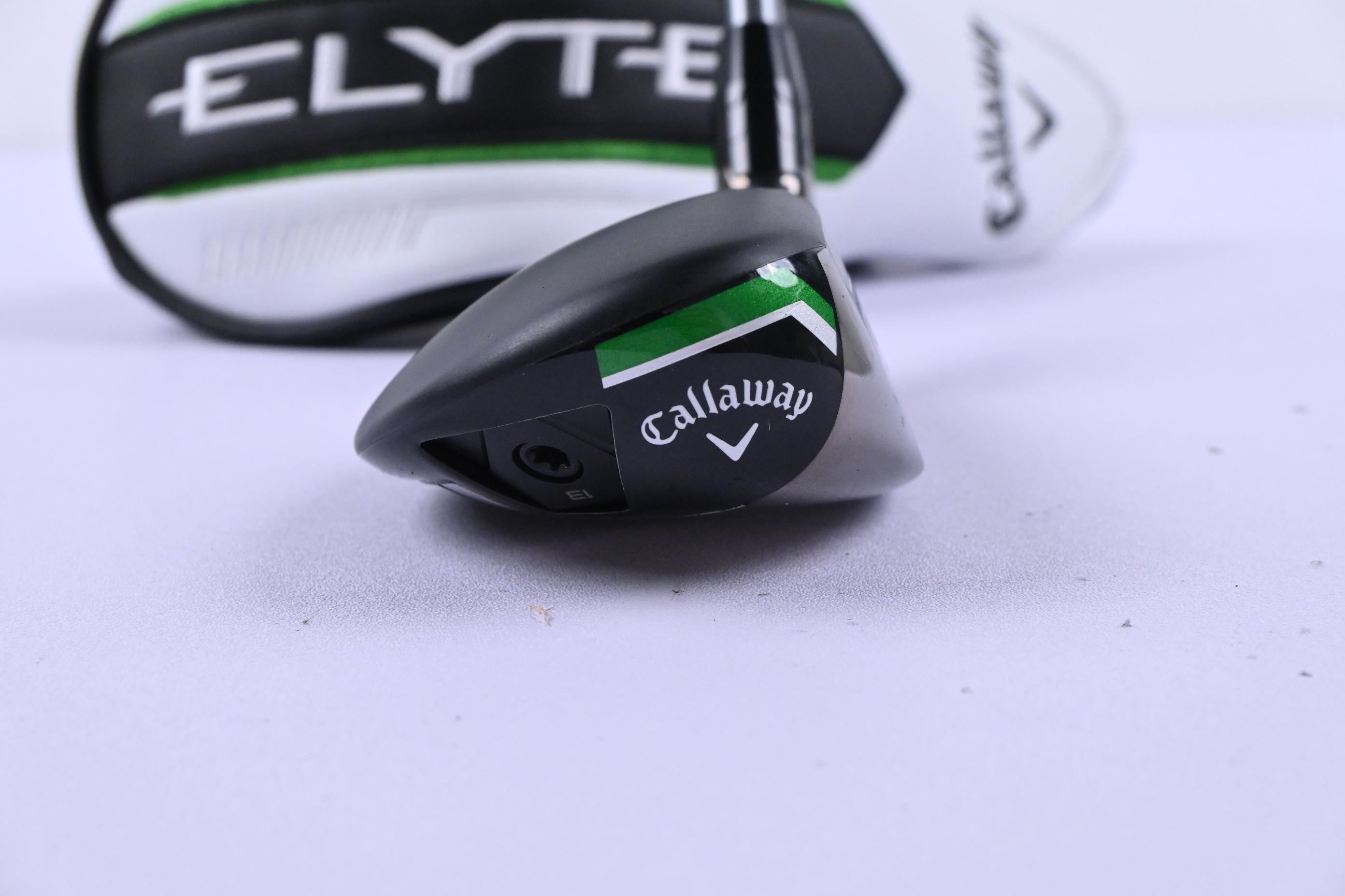 Callaway Elyte X #4 Hybrid / 21 Degree / Regular Flex Denali Charcoal 60 Shaft