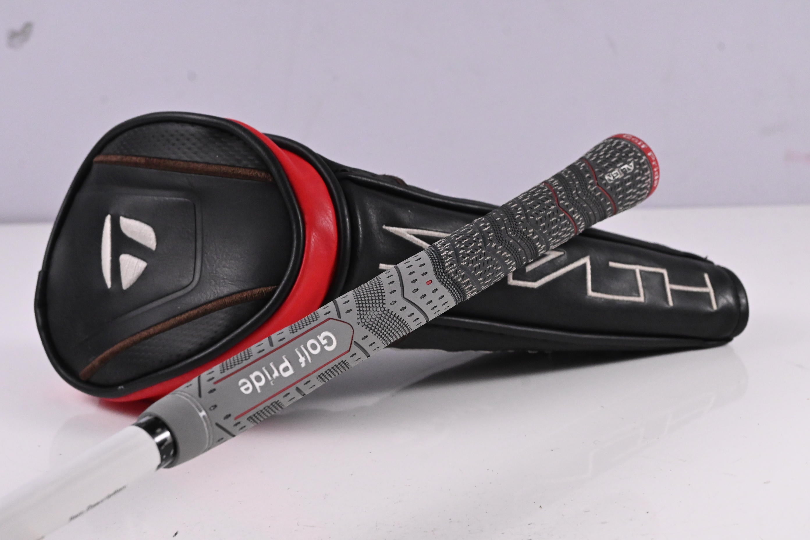 Taylormade Stealth Plus #5 Wood / 18 Degree / Stiff Flex Kai'li White 70 Shaft