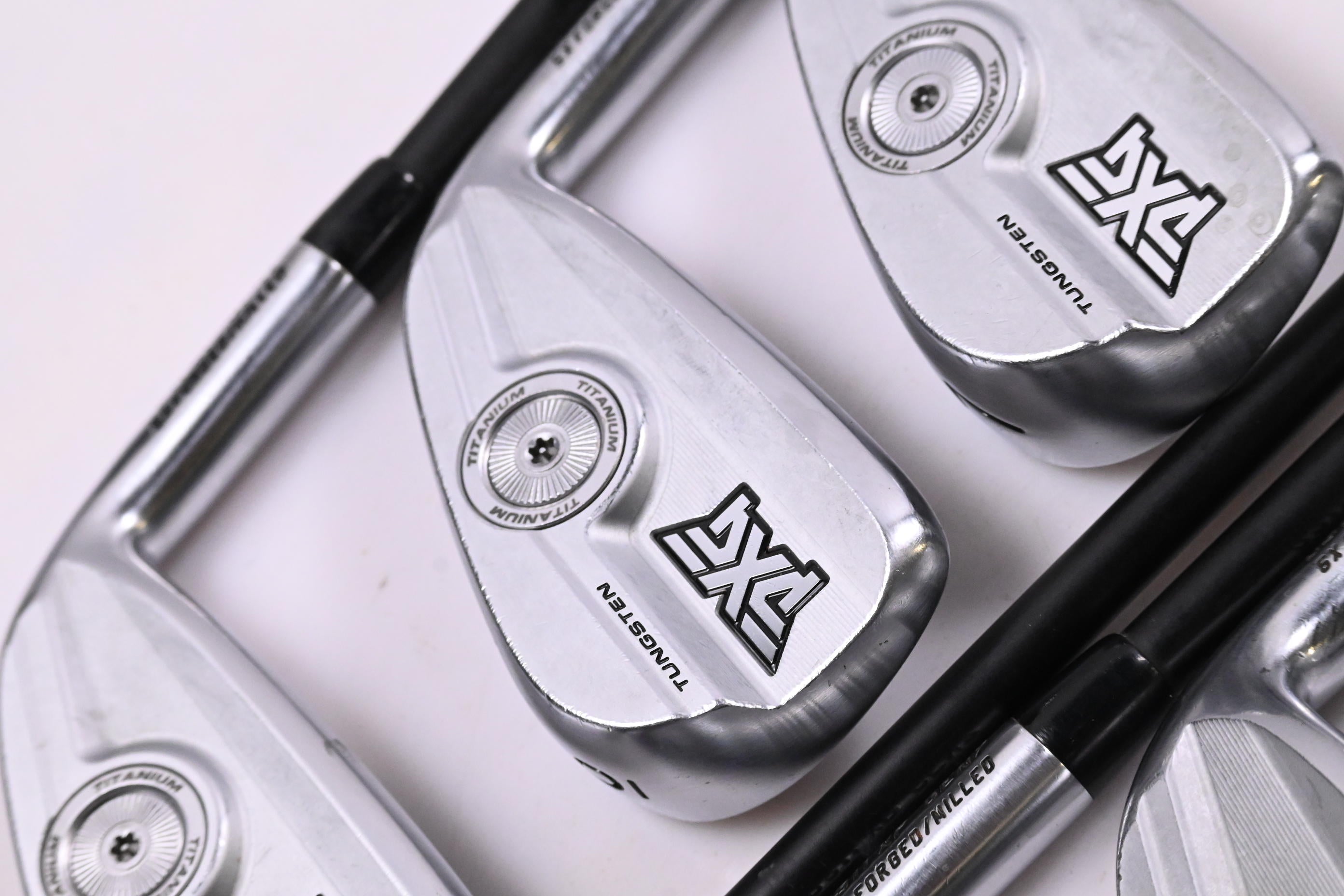 PXG 0311 XP Gen7 Irons / 5-PW+SW / Regular Flex MMT 70 Shafts