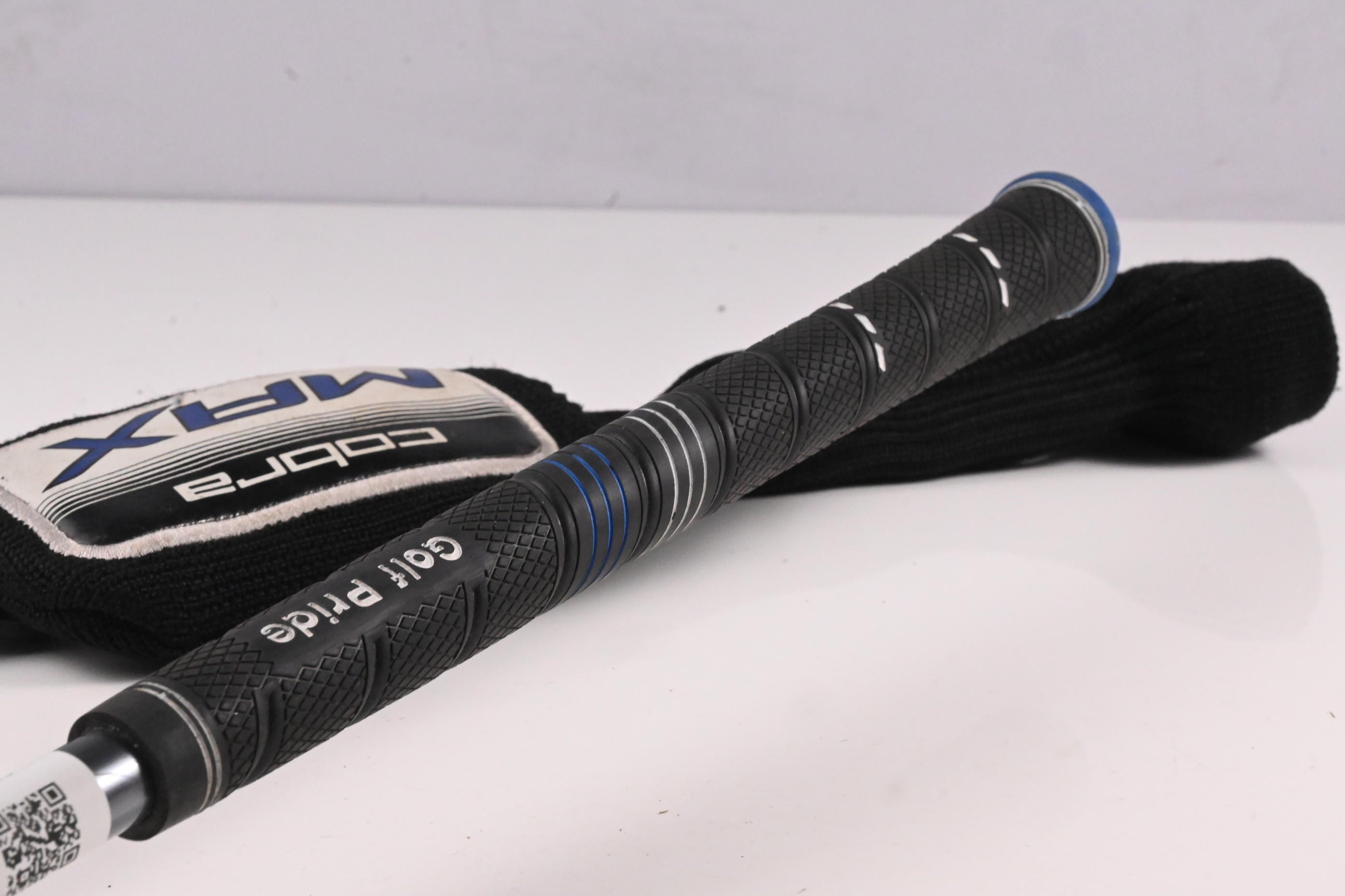 Cobra Max #6 Hybrid / 28 Degree / Lite Flex Matrix Ozik White Tie Max 56 Shaft
