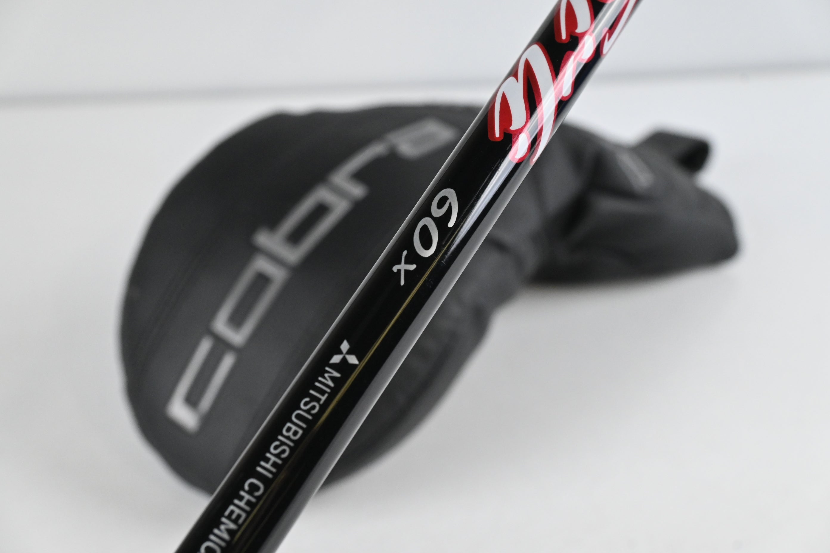 Cobra DS-Adapt LS Driver / 10.5 Degree / X-Flex Kai'li Red 60 Shaft