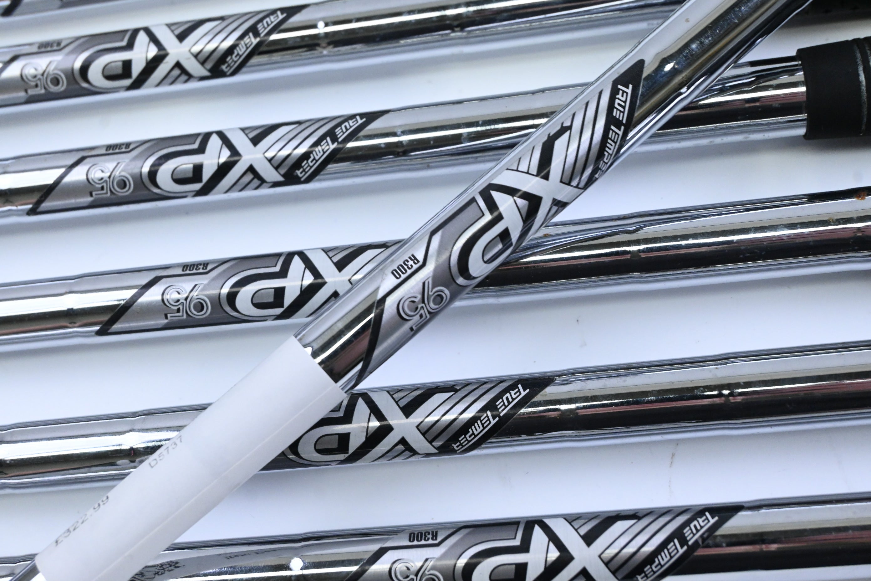 Callaway Mavrik Irons / 5-PW+SW / Regular Flex XP 95 R300 Shafts