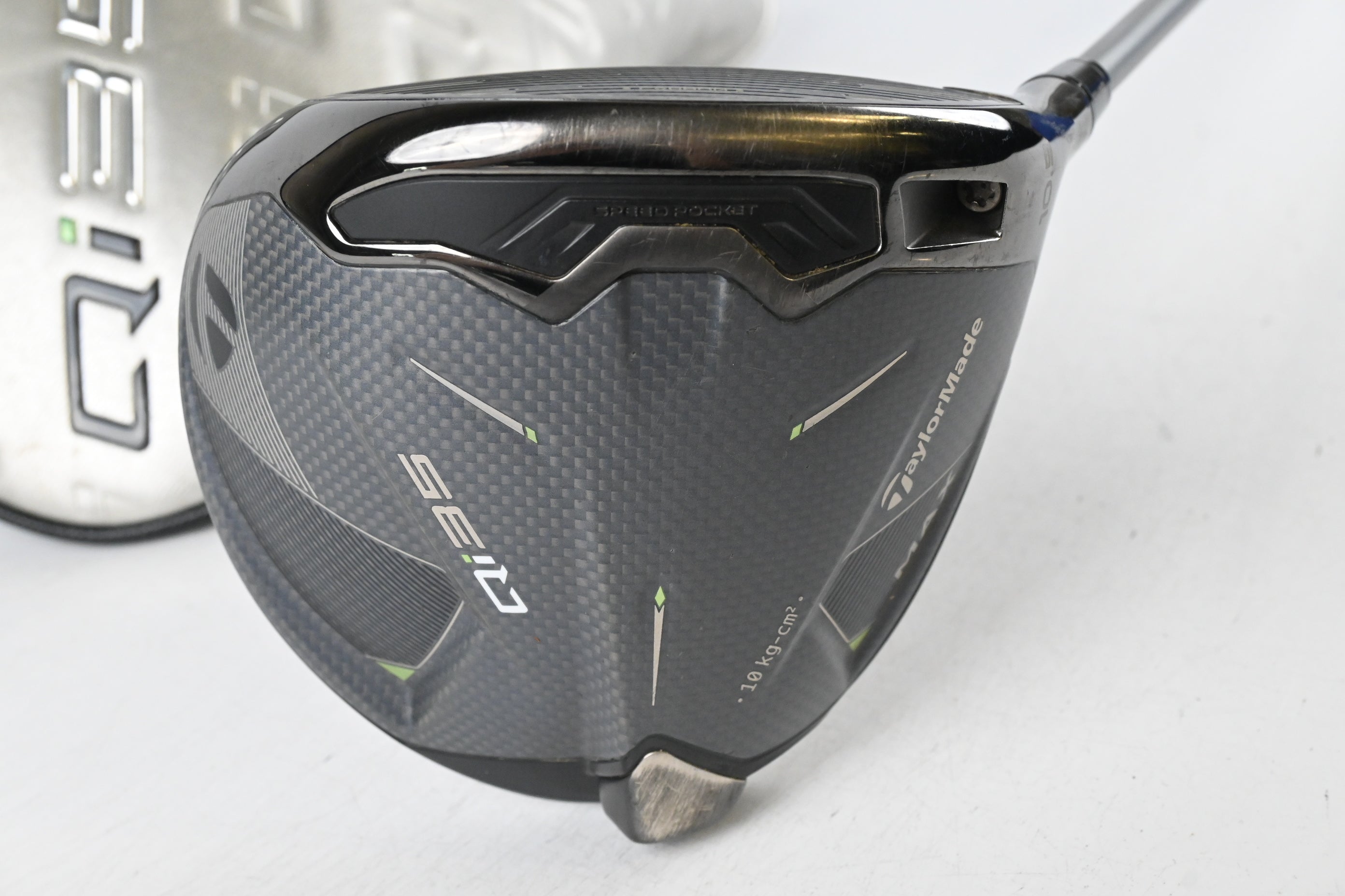 Taylormade Qi35 Max Driver / 10.5 Degree / Regular Flex Fujikura Airspeeder 50