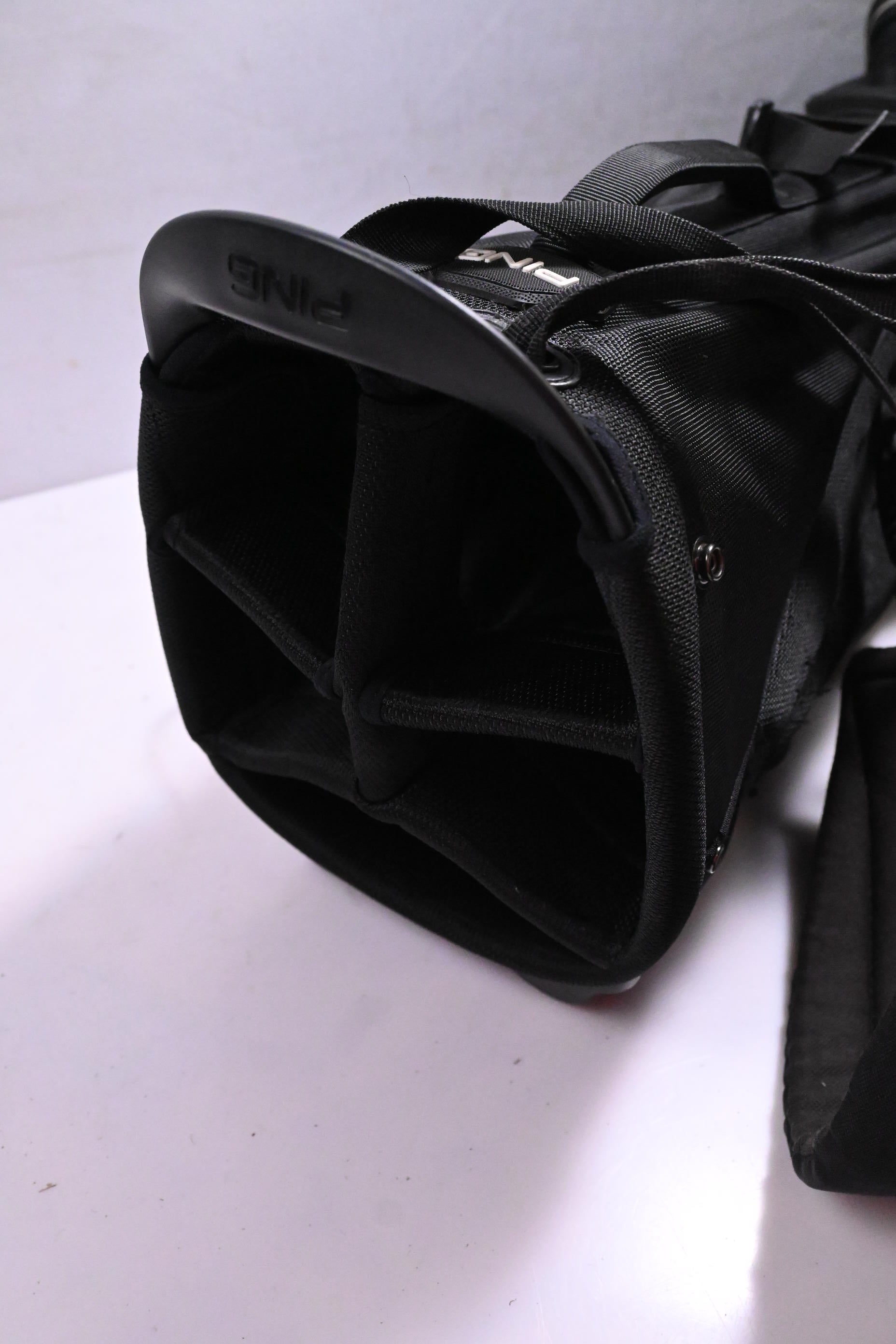 Ping Hoofer Stand Bag / 5-Way Divider / Black