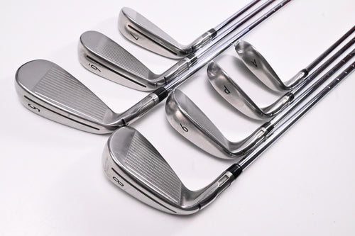 Taylormade Stealth Irons / 5-PW+AW / Regular Flex Elevate MPH 95 Shafts