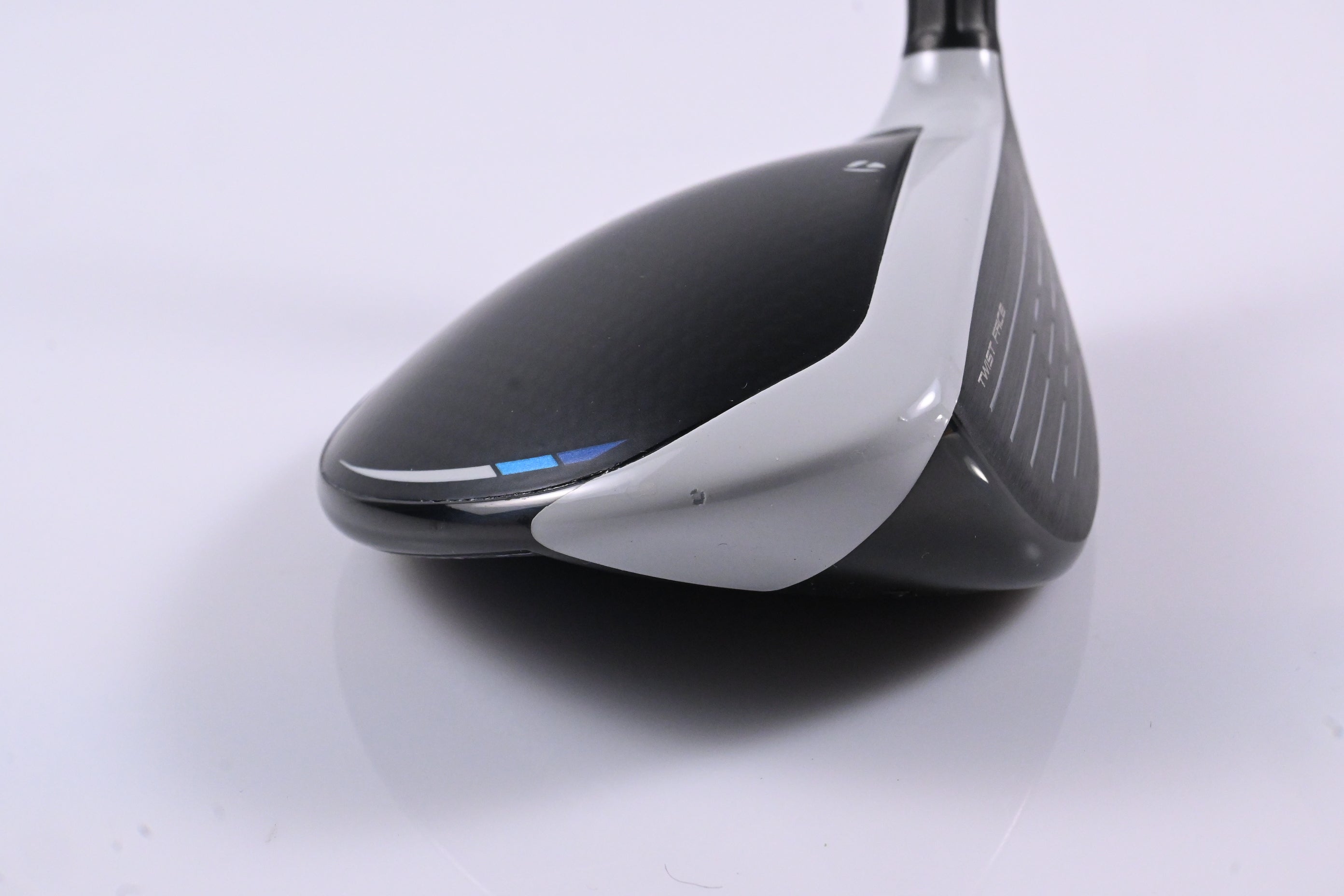 Ladies Taylormade SIM2 Max #5 Wood / 18 Degree / Ladies Flex Aldila NV 45 Shaft