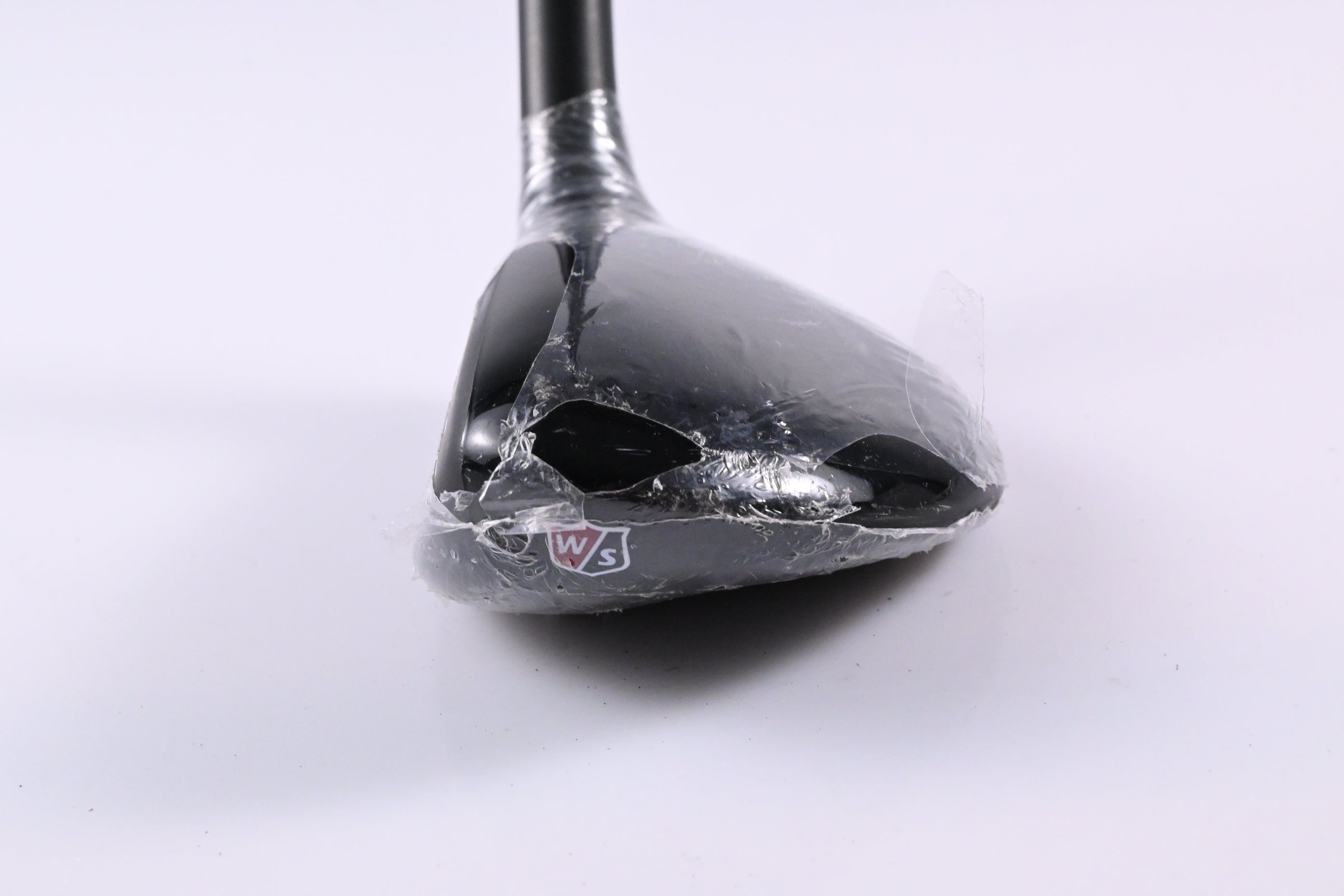 Left Hand Wilson D100 #3 Hybrid / 19 Degree / Senior Flex Elements Chrome 59