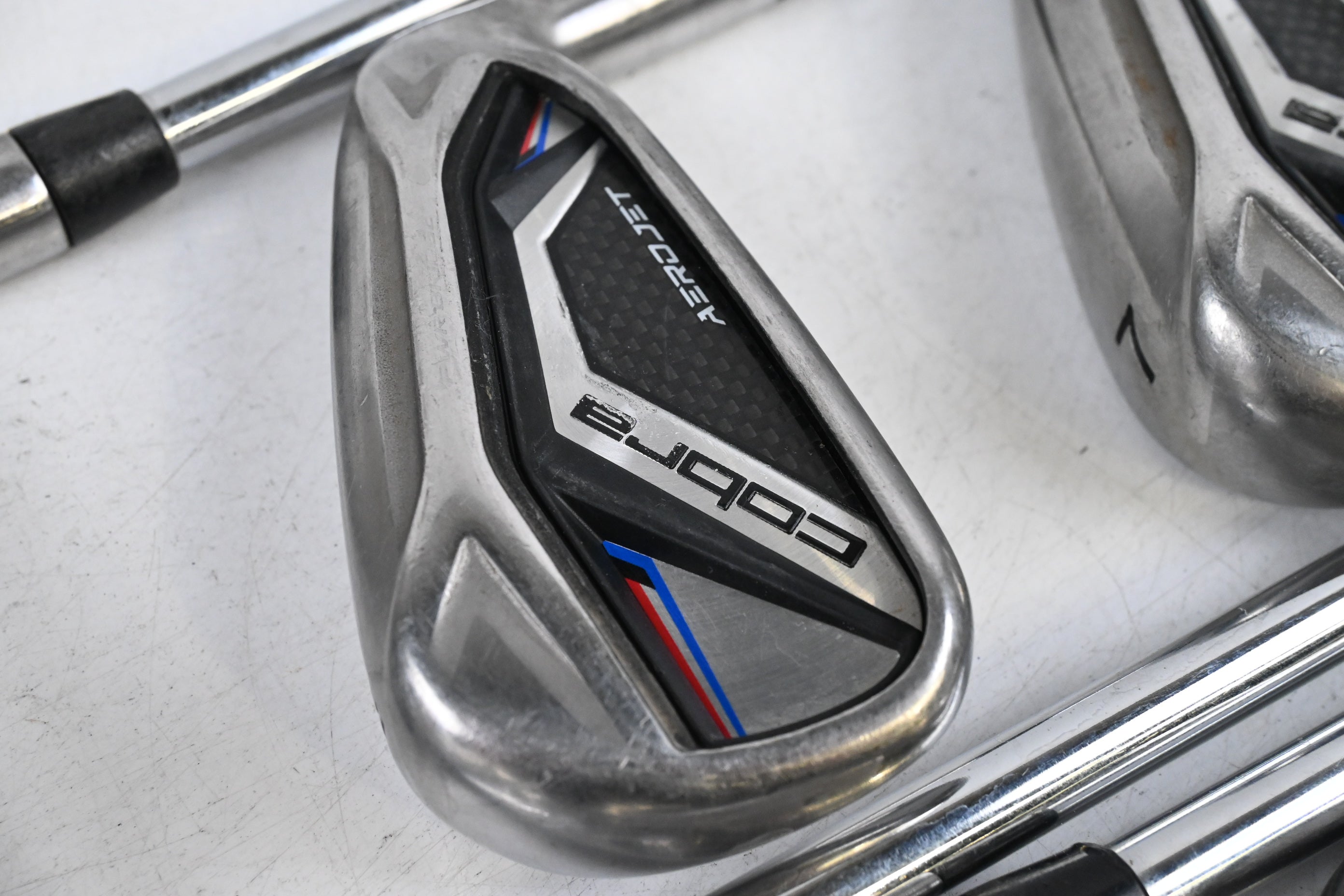 Cobra Aerojet Irons / 5-PW+GW / Regular Flex KBS Tour Lite Shafts