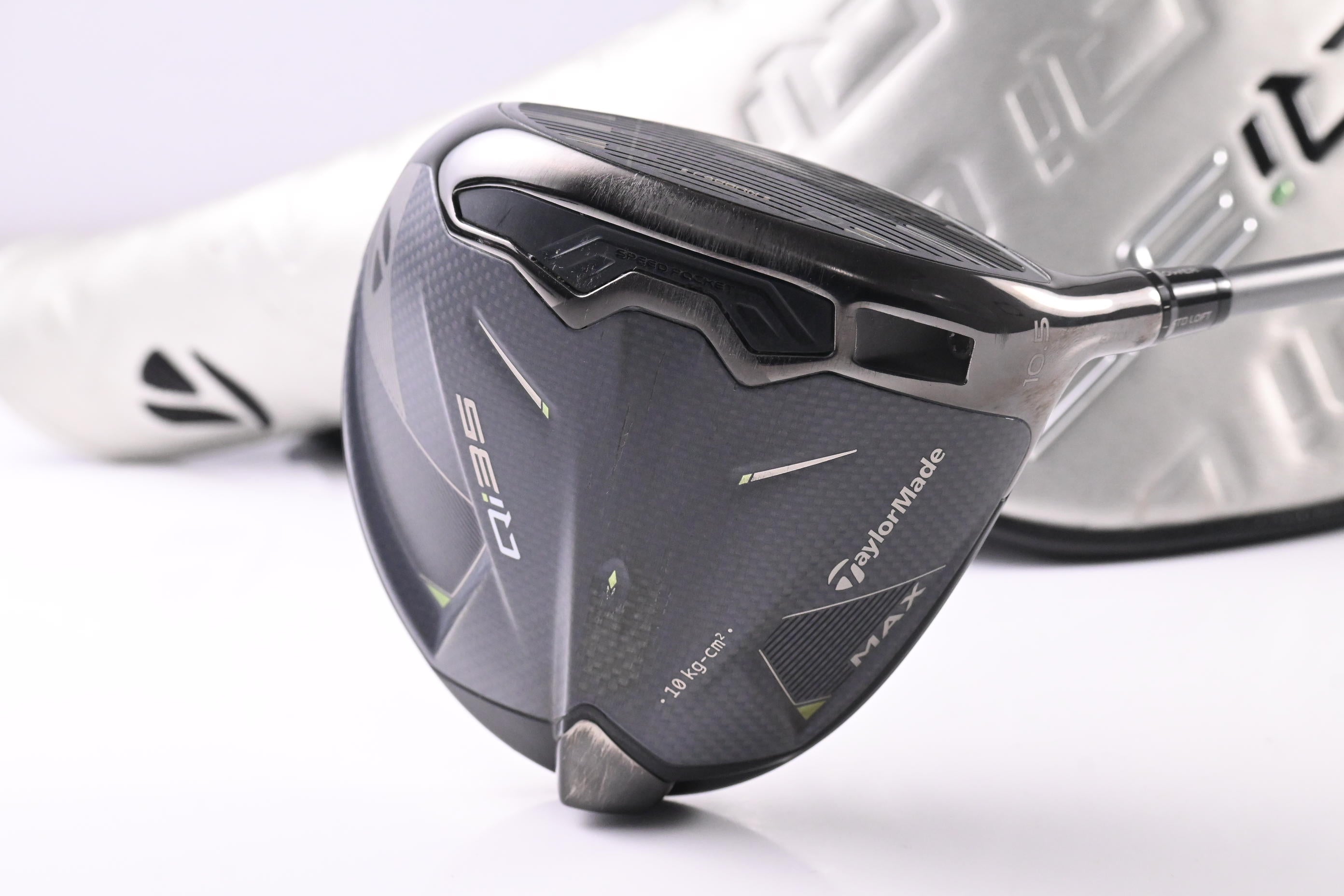 Taylormade Qi35 Max Driver / 10.5 Degree / Stiff Flex Fujikura Air Speeder 50