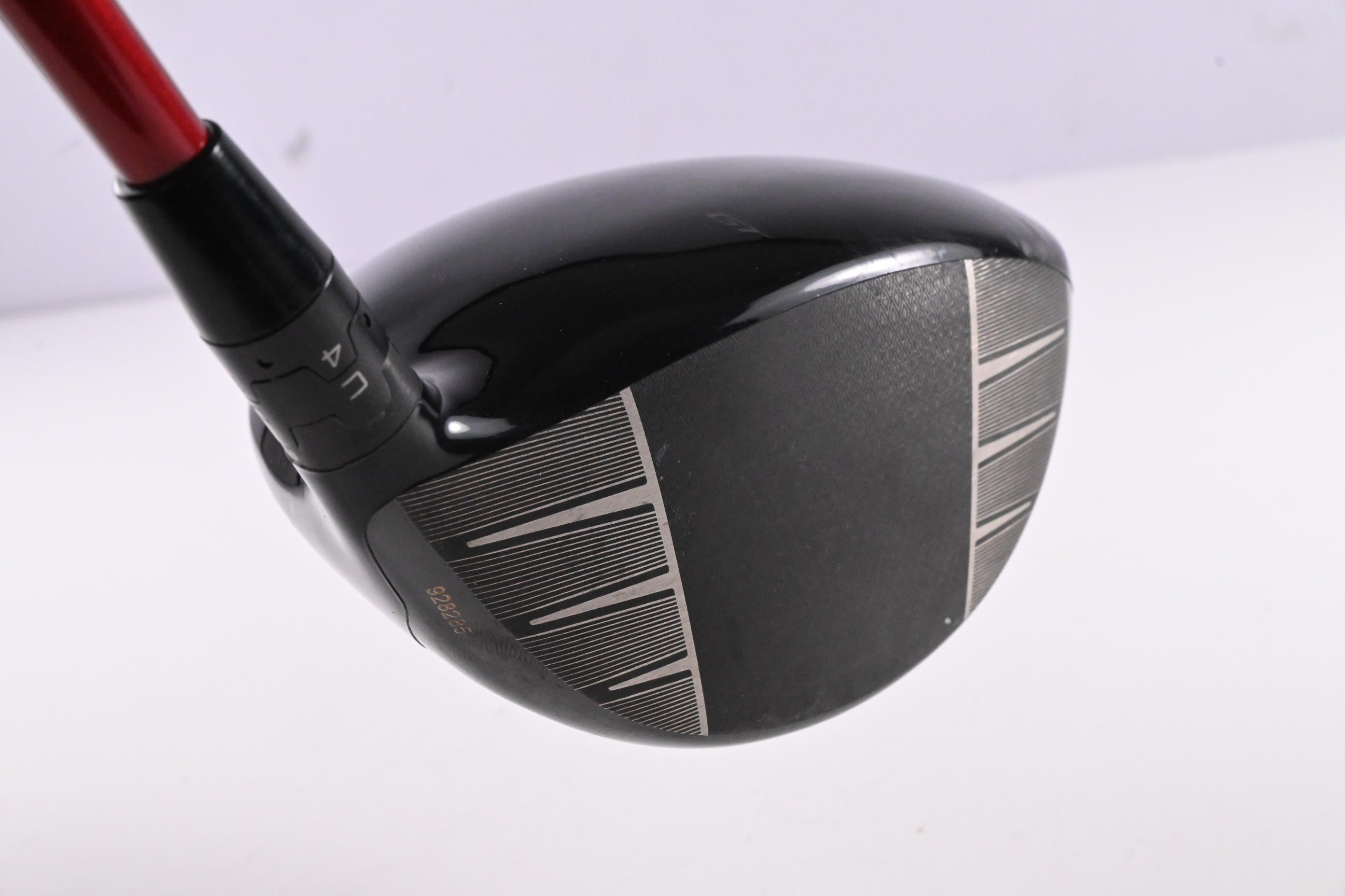 Left hand Titleist GT2 Driver / 9 Degree / Stiff Flex Denali Red 50 Shaft