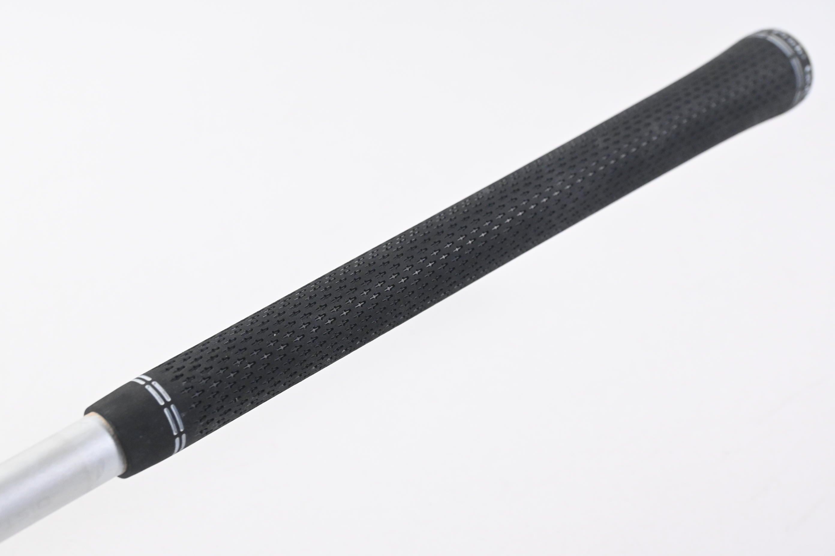 Graphite Design Tour AD IZ-6 Driver Shaft / Stiff Flex / Titleist