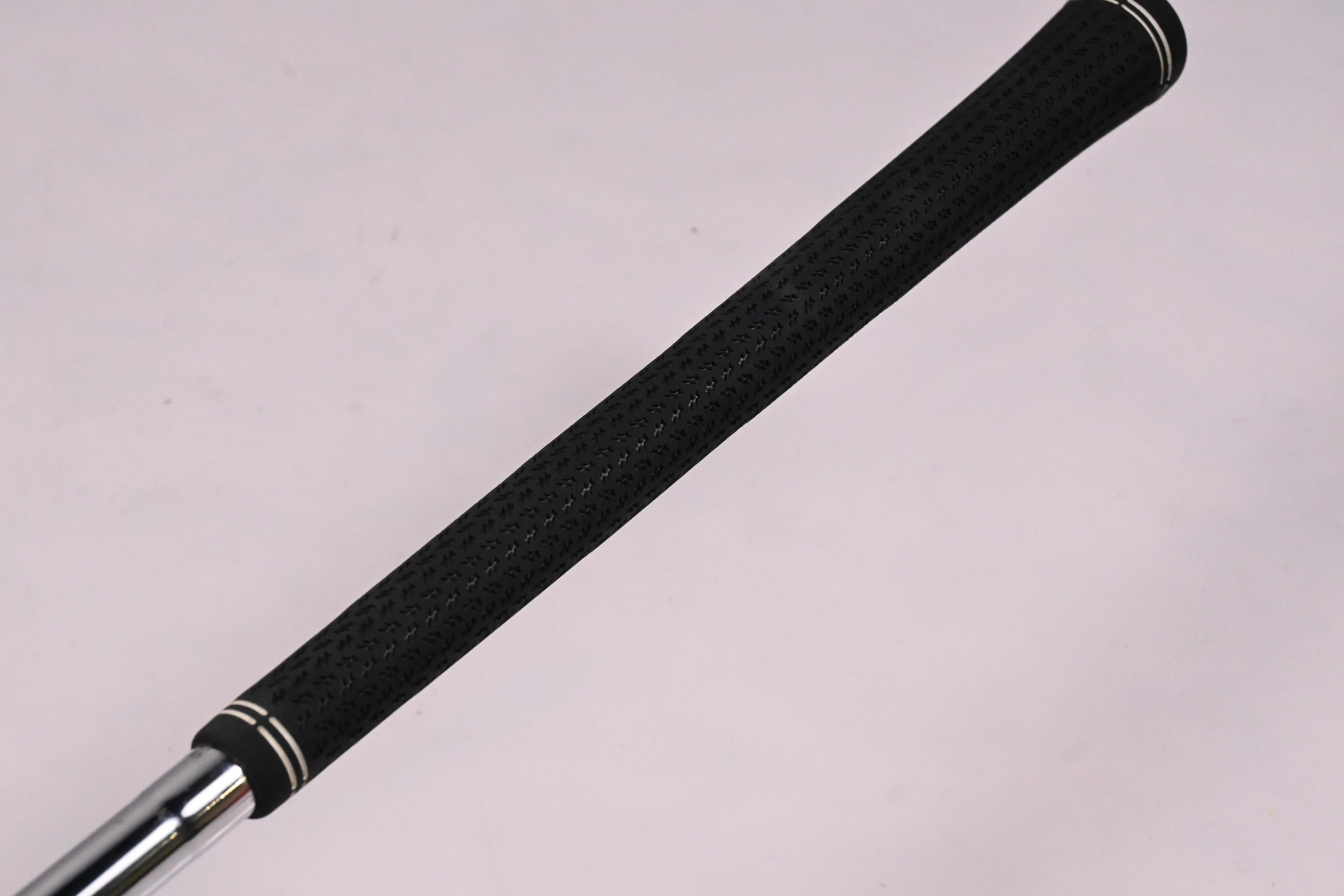 Cobra Snakebite Black 2023 Sand Wedge / 54 Degree / Wedge Flex Dynamic Gold
