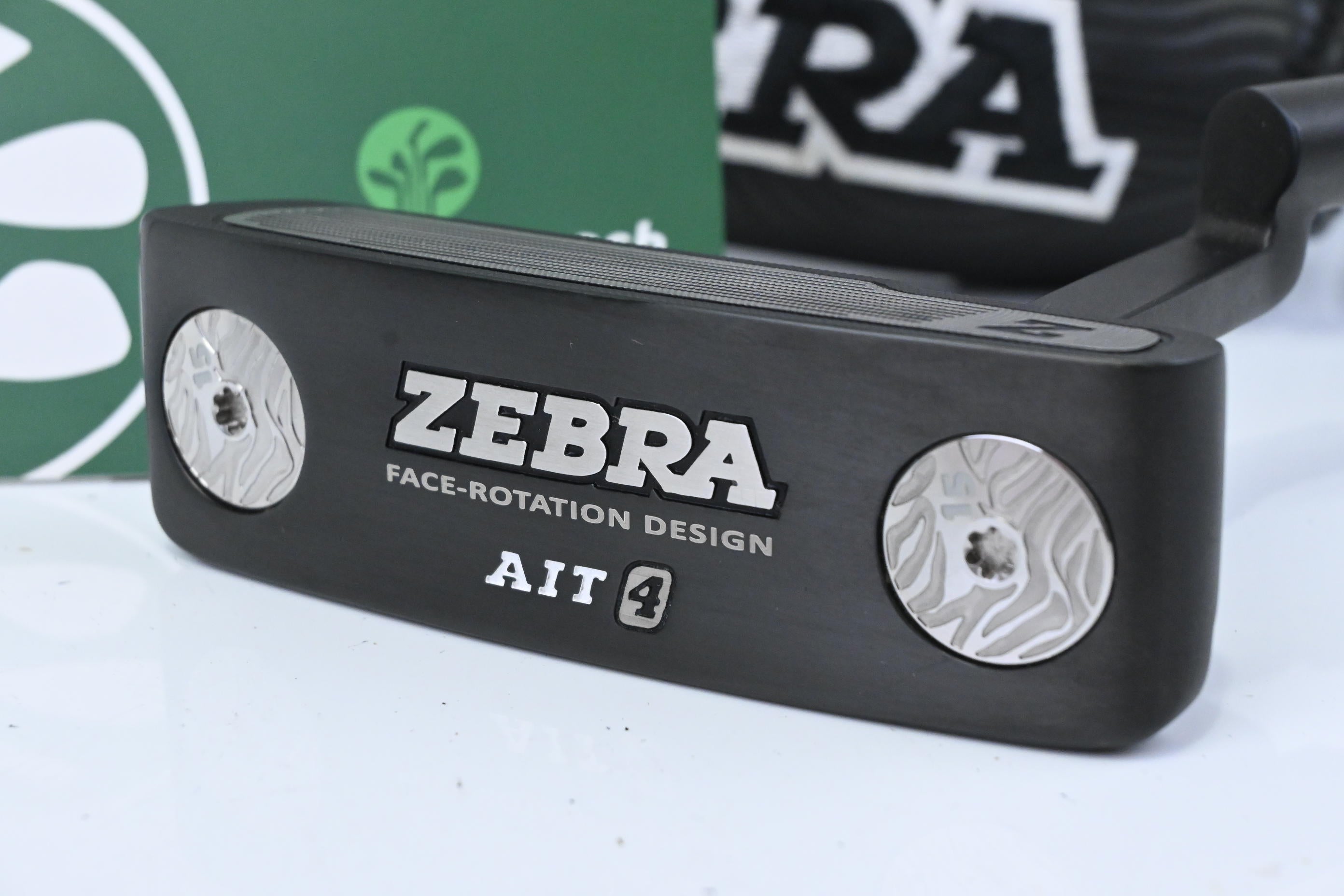 Zebra AIT #4 Series Putter / 33.5 Inch