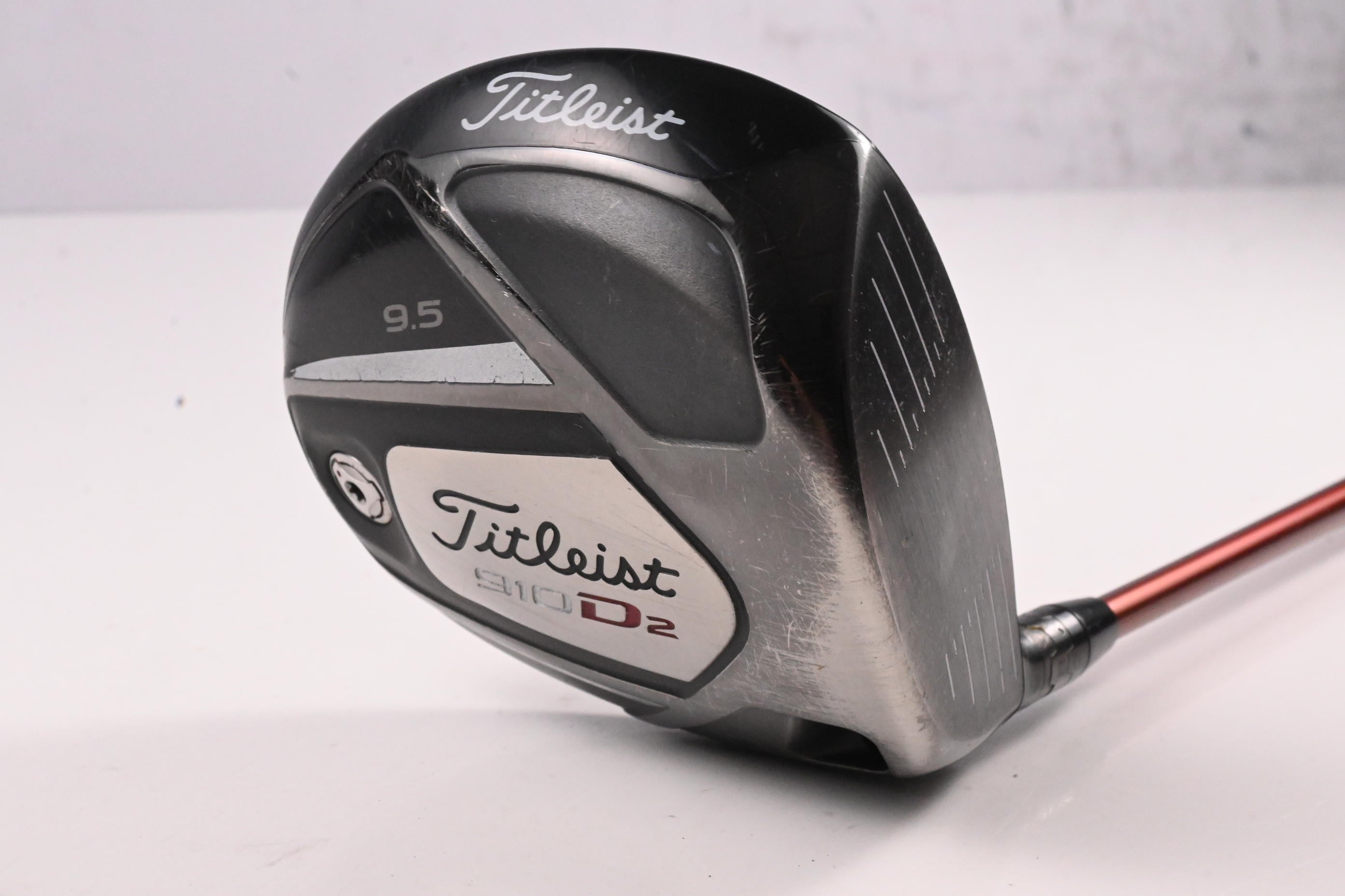 Titleist 910 D2 Driver / 9.5 Degree / Regular Flex Diamana 'ilima 61 Shaft