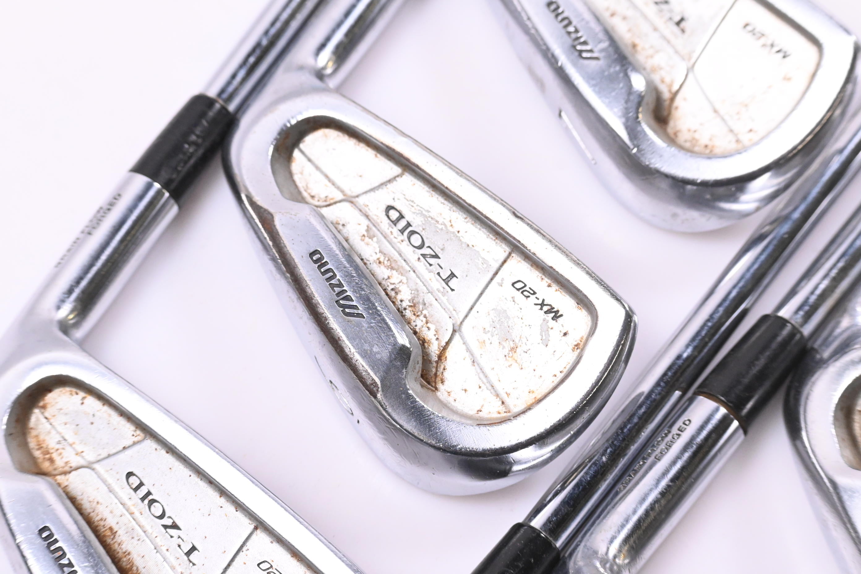 Mizuno MX-20 Irons / 5-PW+SW / Regular Flex Dynamic Gold Lite R300 Shafts