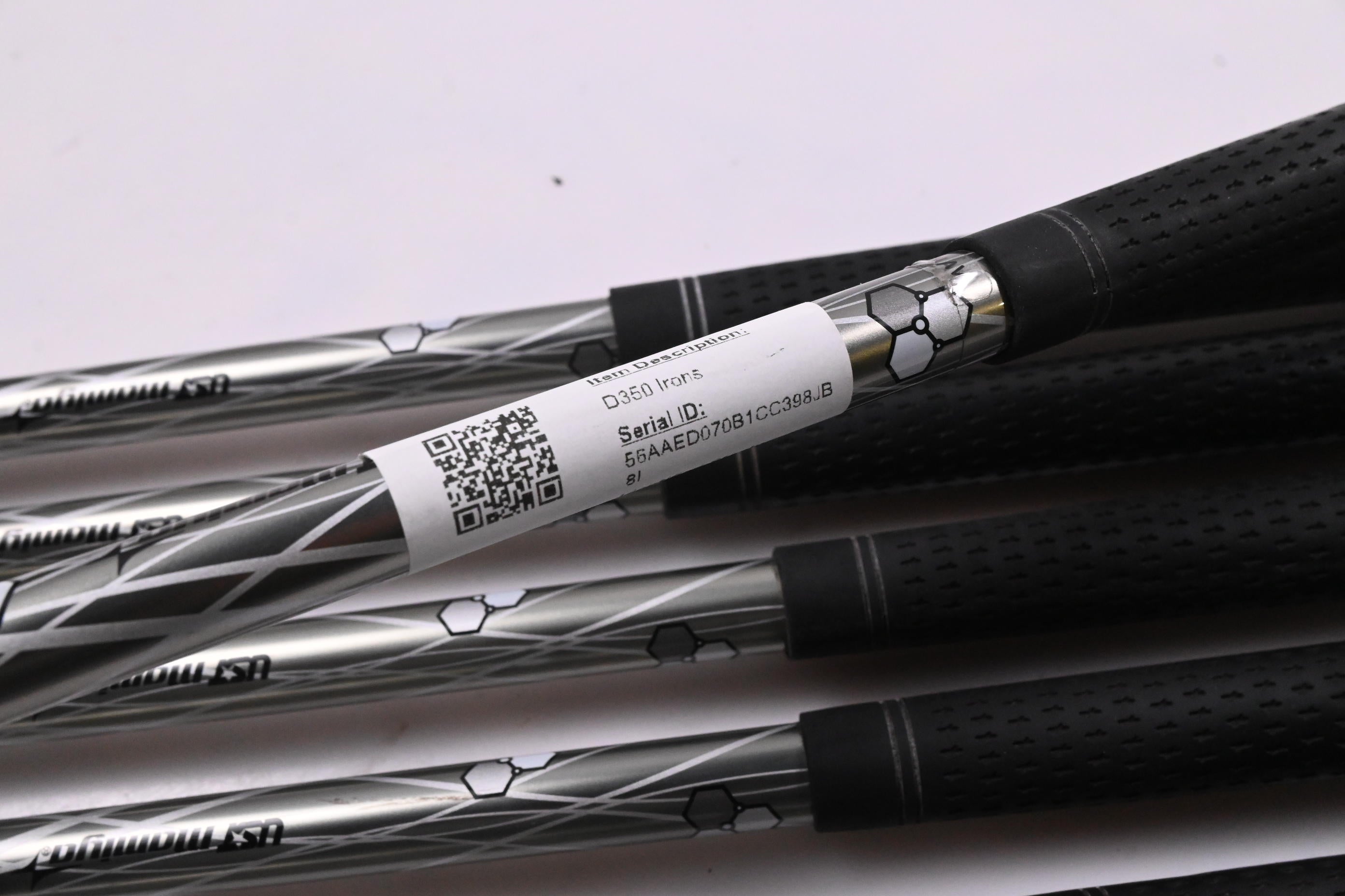 Wilson D350 Irons / 6-PW+SW / Regular Flex UST Elements Chrome 59 Shafts